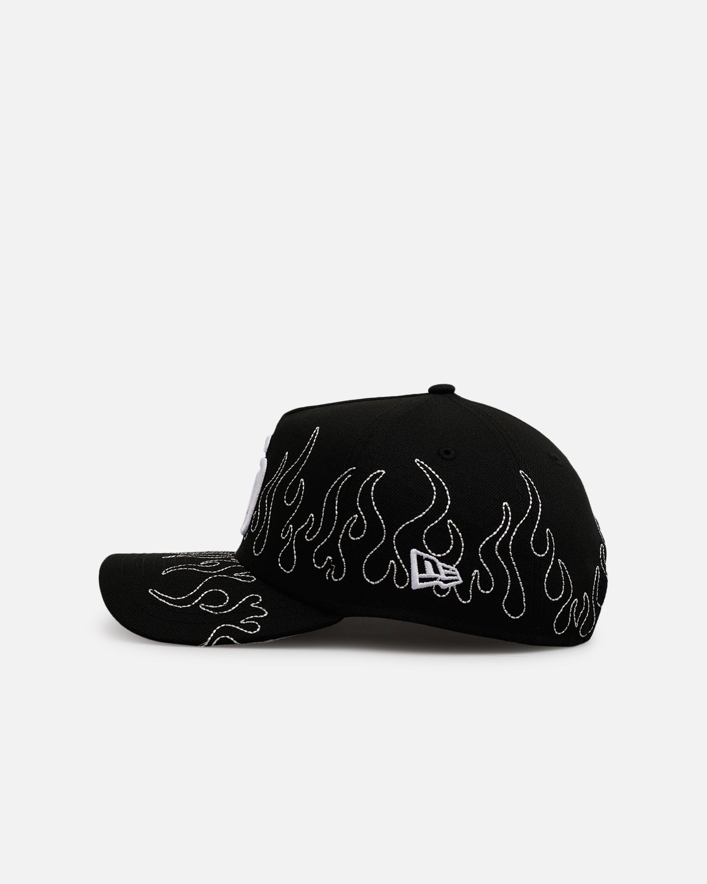 New Era San Diego Padres 'Outline Flames' 9FORTY A-Frame Snapback Black、mySite、zt4zffjzw