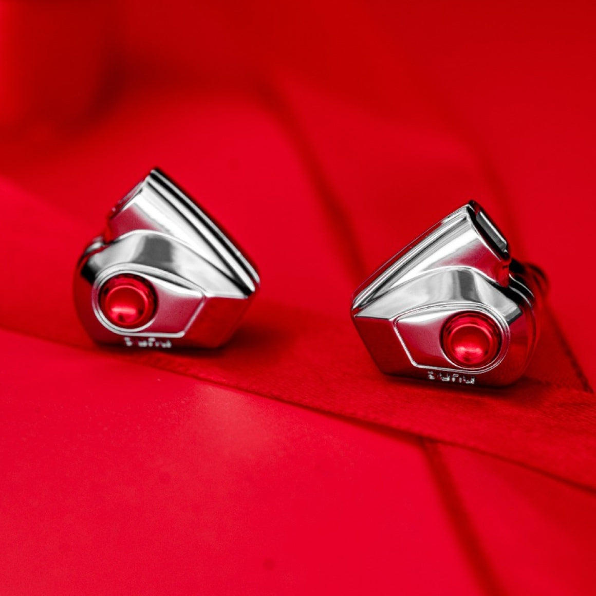  DUNU - Titan S2、mySite、merchandisen