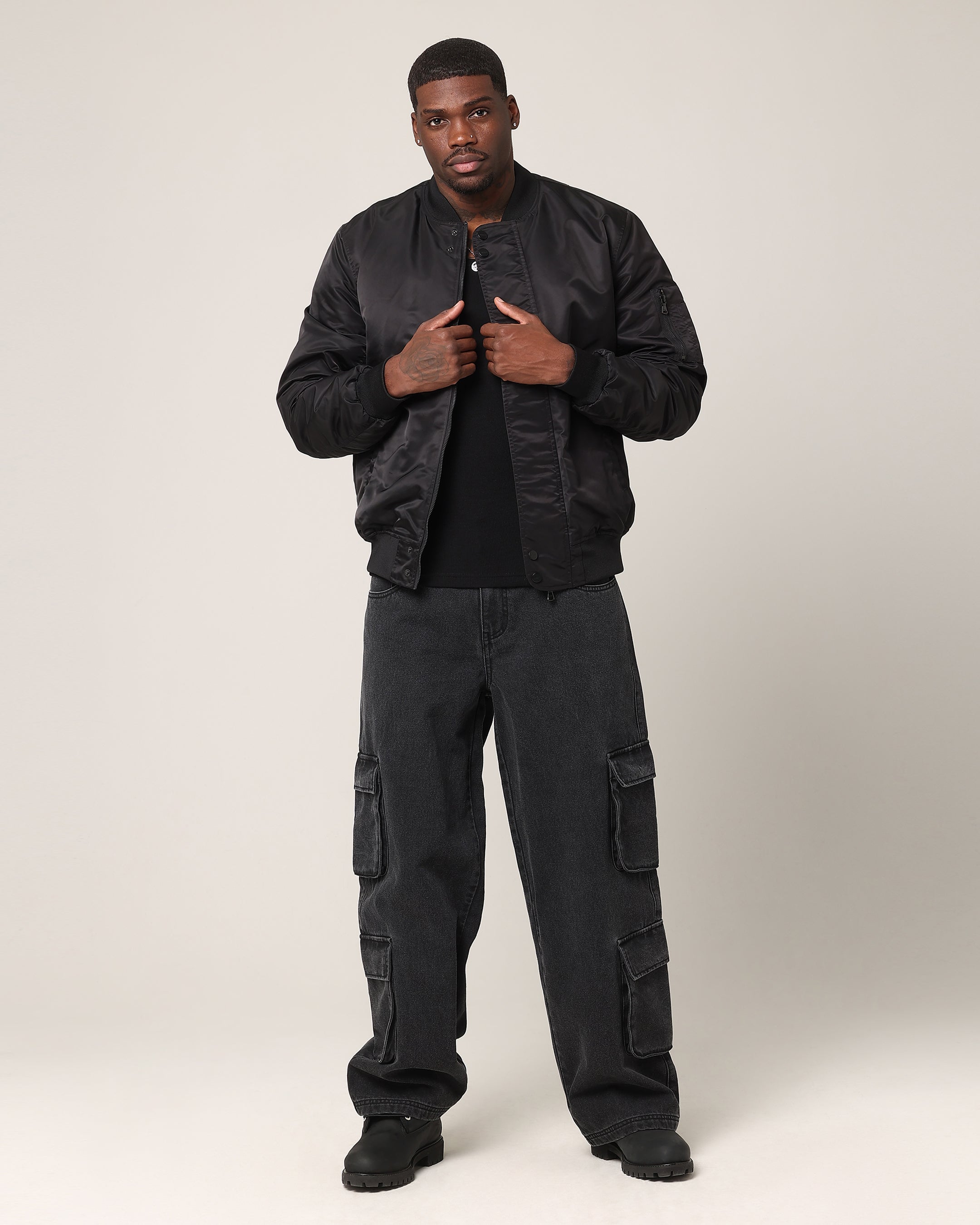 {product_title} - {shop_name}