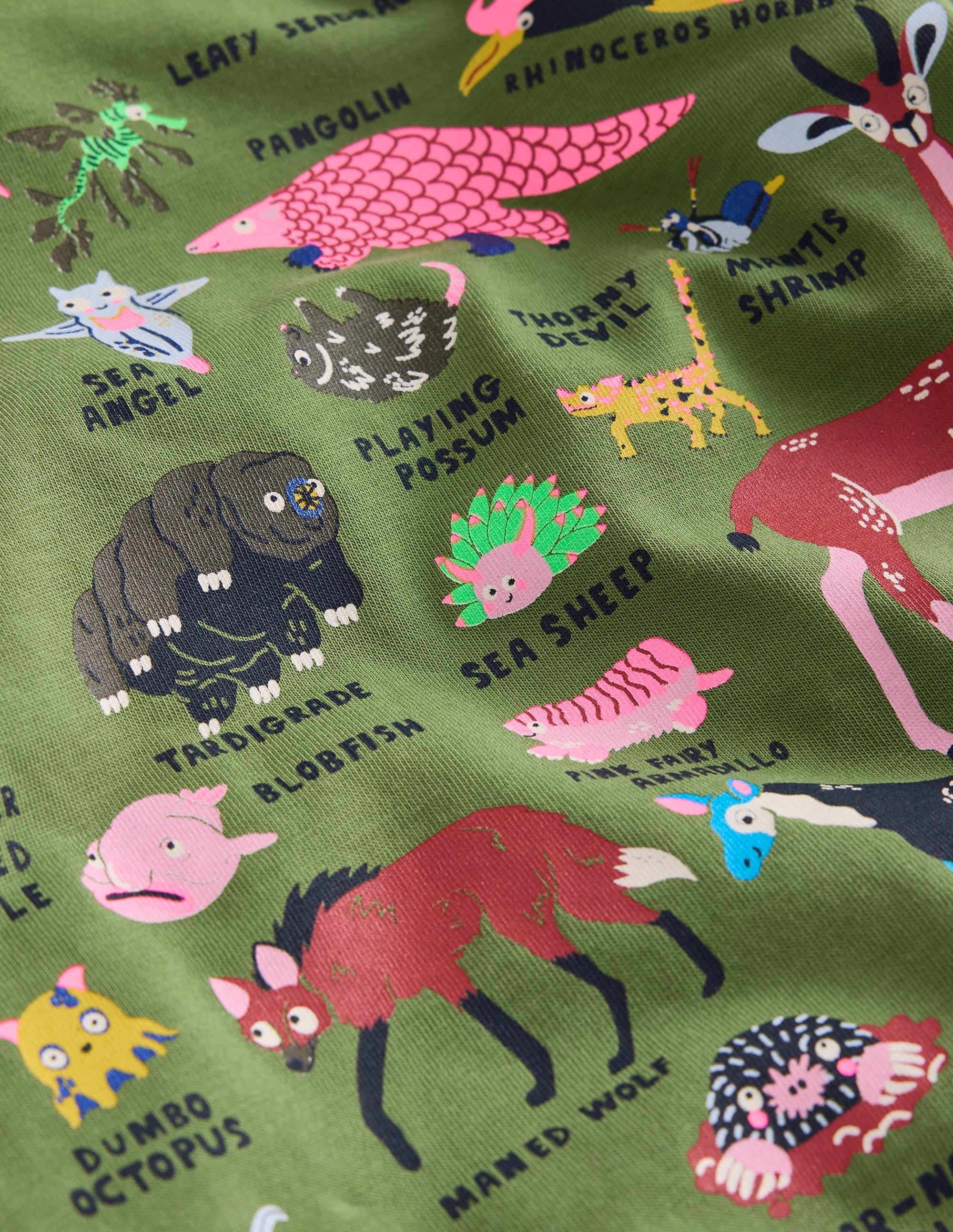  Animal Short Sleeve T-Shirt-Safari Green Odd Animals、mySite、ashleygrahame