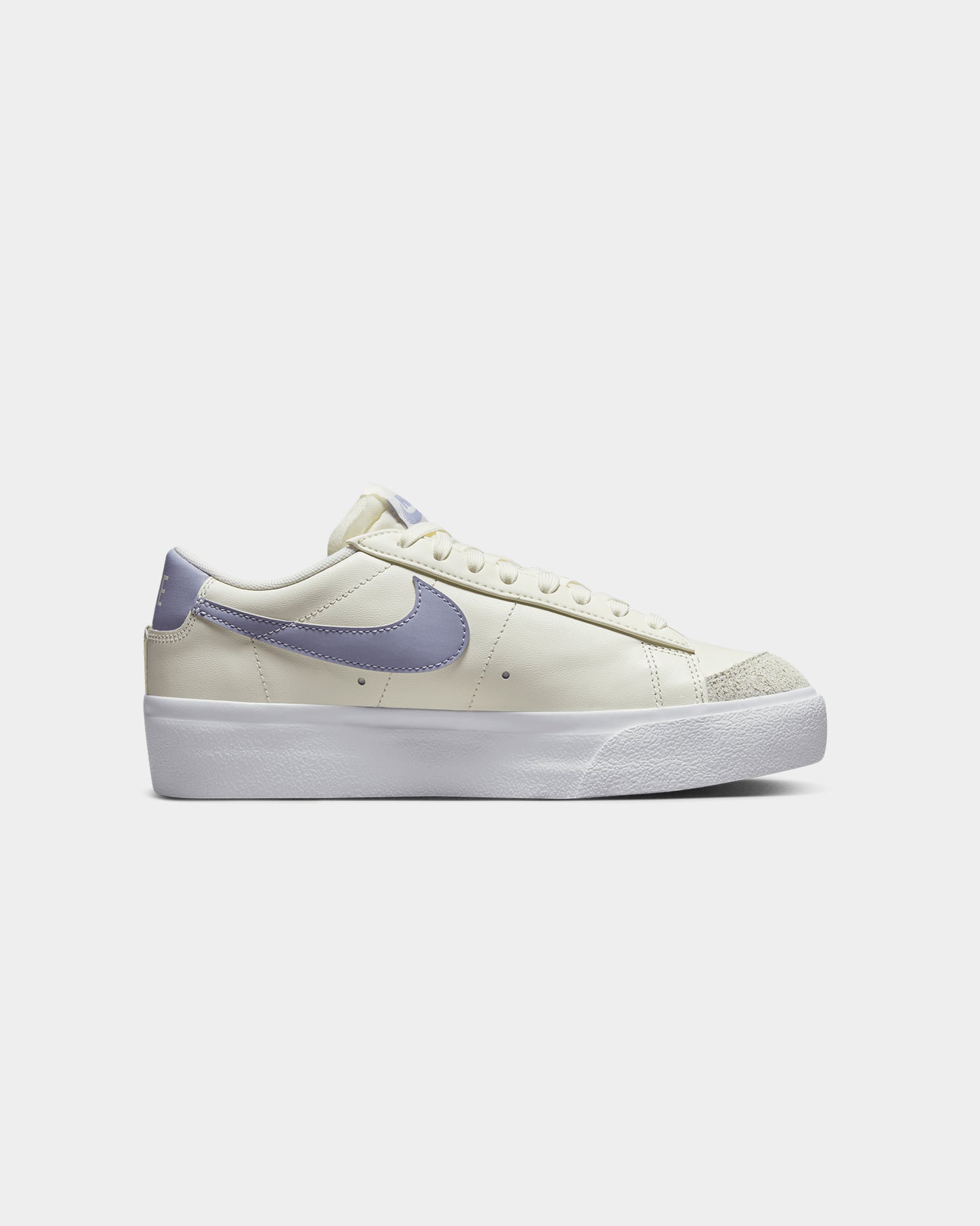 Nike Women's Blazer Low Platform Sail/Indigo Haze、mySite、zt4zffjzw