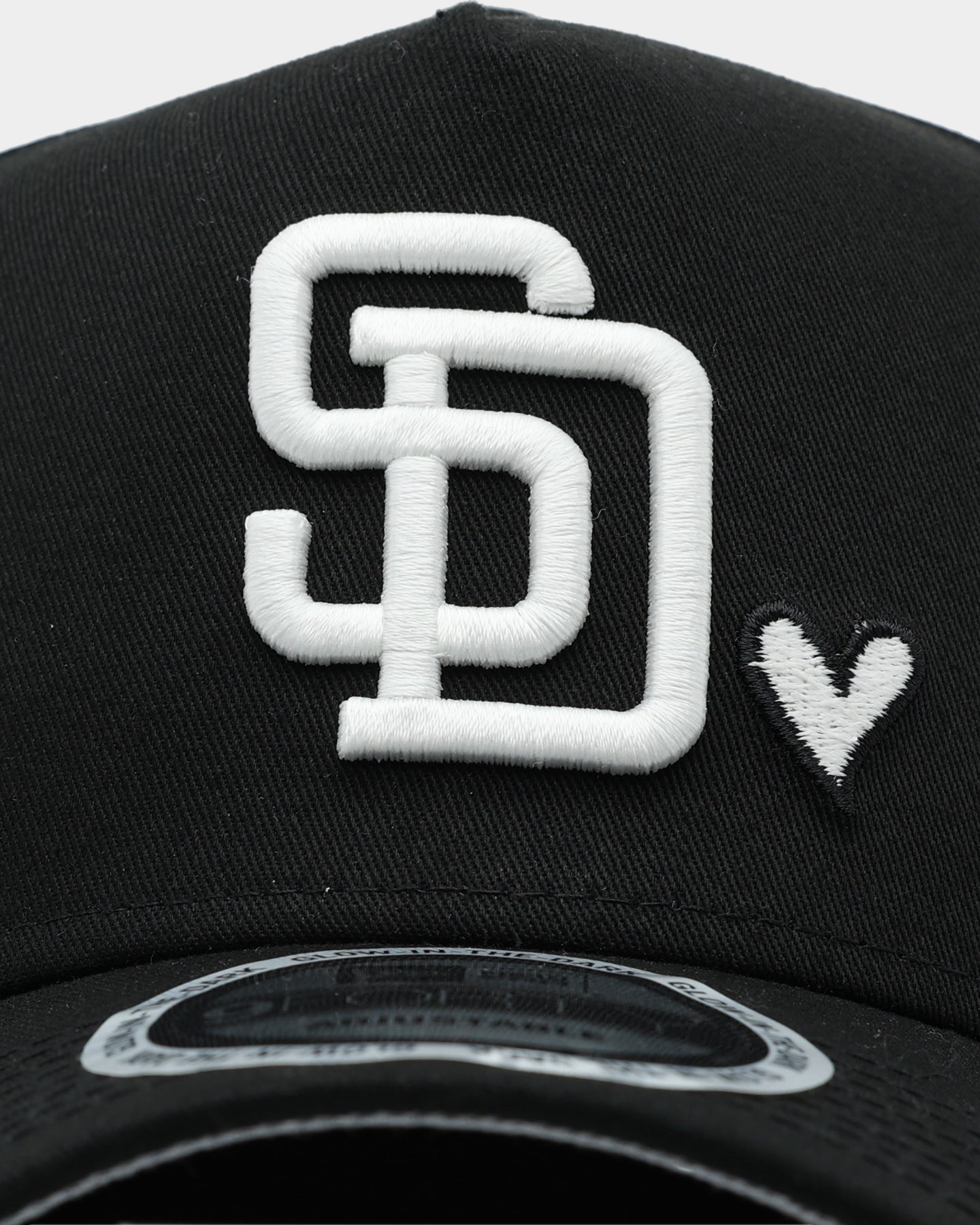 New Era San Diego Padres 'I Heart Day & Night' 9FORTY A-Frame Snapback Black、mySite、zt4zffjzw