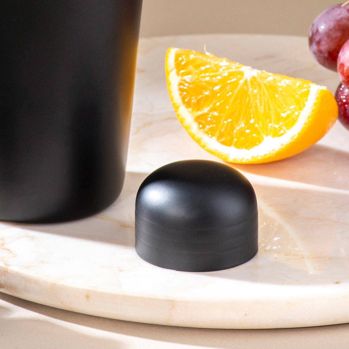 Stainless Steel Cocktail Shaker | Black | 550 ml、mySite、camillekostekn