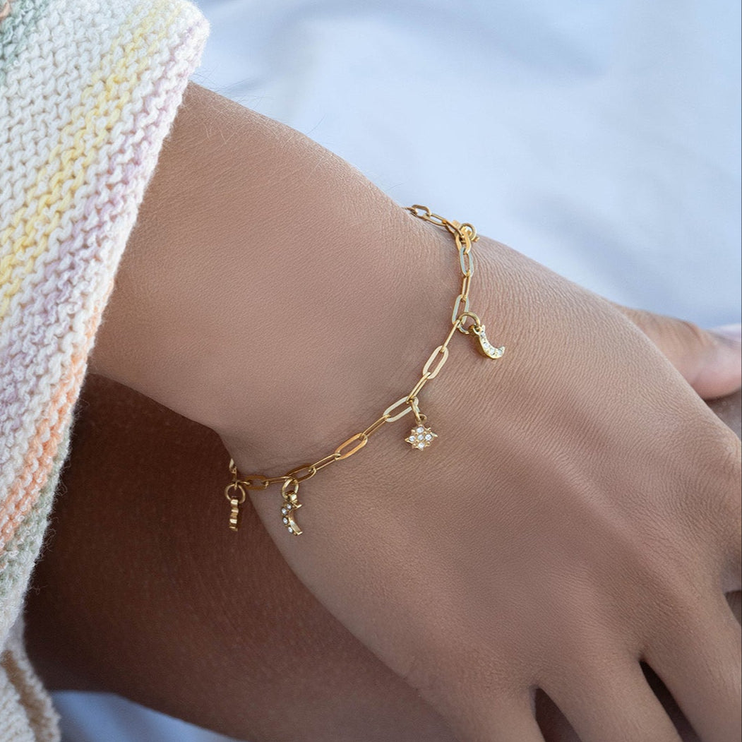 18K Gold PVD Stainless Steel Moon & Star Charm Bracelet / BRJ1009、mySite、dreamappss