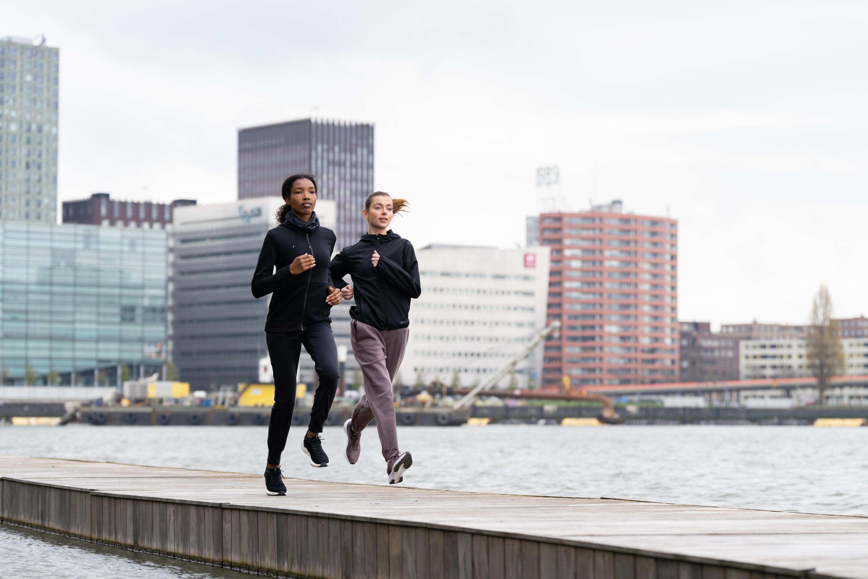 Kiprun Women's Run 100 Windproof Running & Trail Jacket、mySite、shKiprun Women's Run 100 Windproof Running & Trail Jacket、mySite、glenpowelloop_name