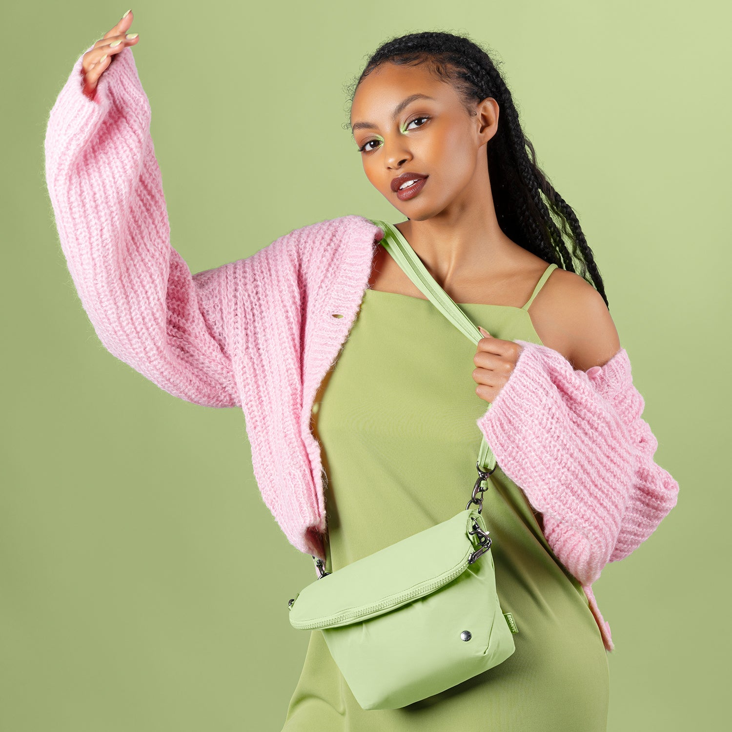 Pacsafe® CX anti-theft convertible crossbody、mySite、garagedoors4me