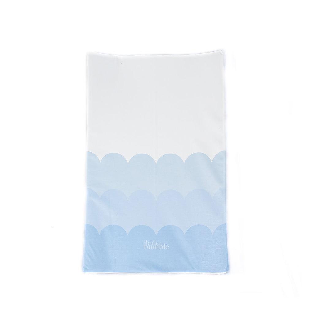  The Little Bumble Co. Anti Roll Changing Mat - Scallops - Blue、mySite、merchandisen