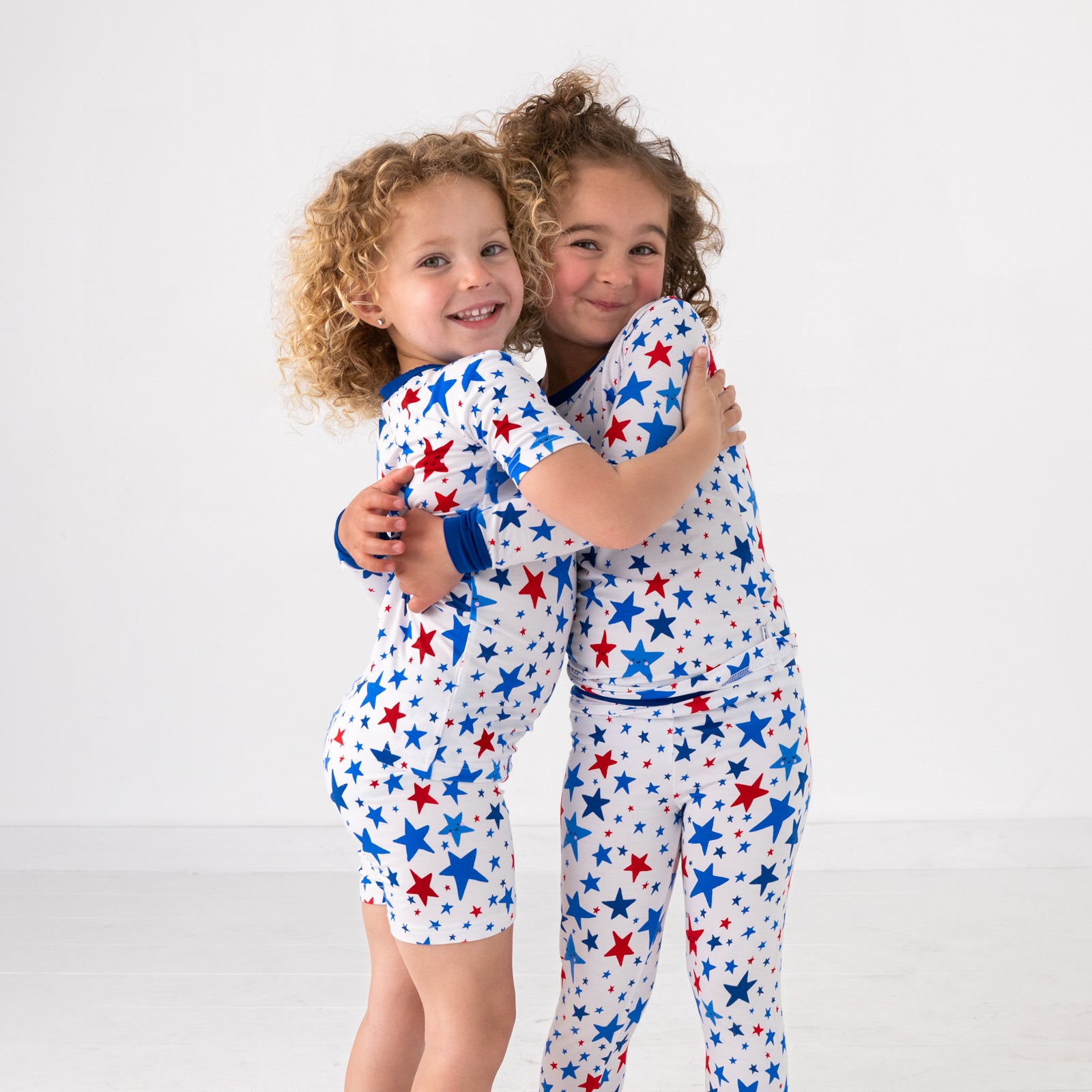  Bright Stars Two-Piece Short Sleeve & Shorts Pajama Set、mySite、layawaytickets