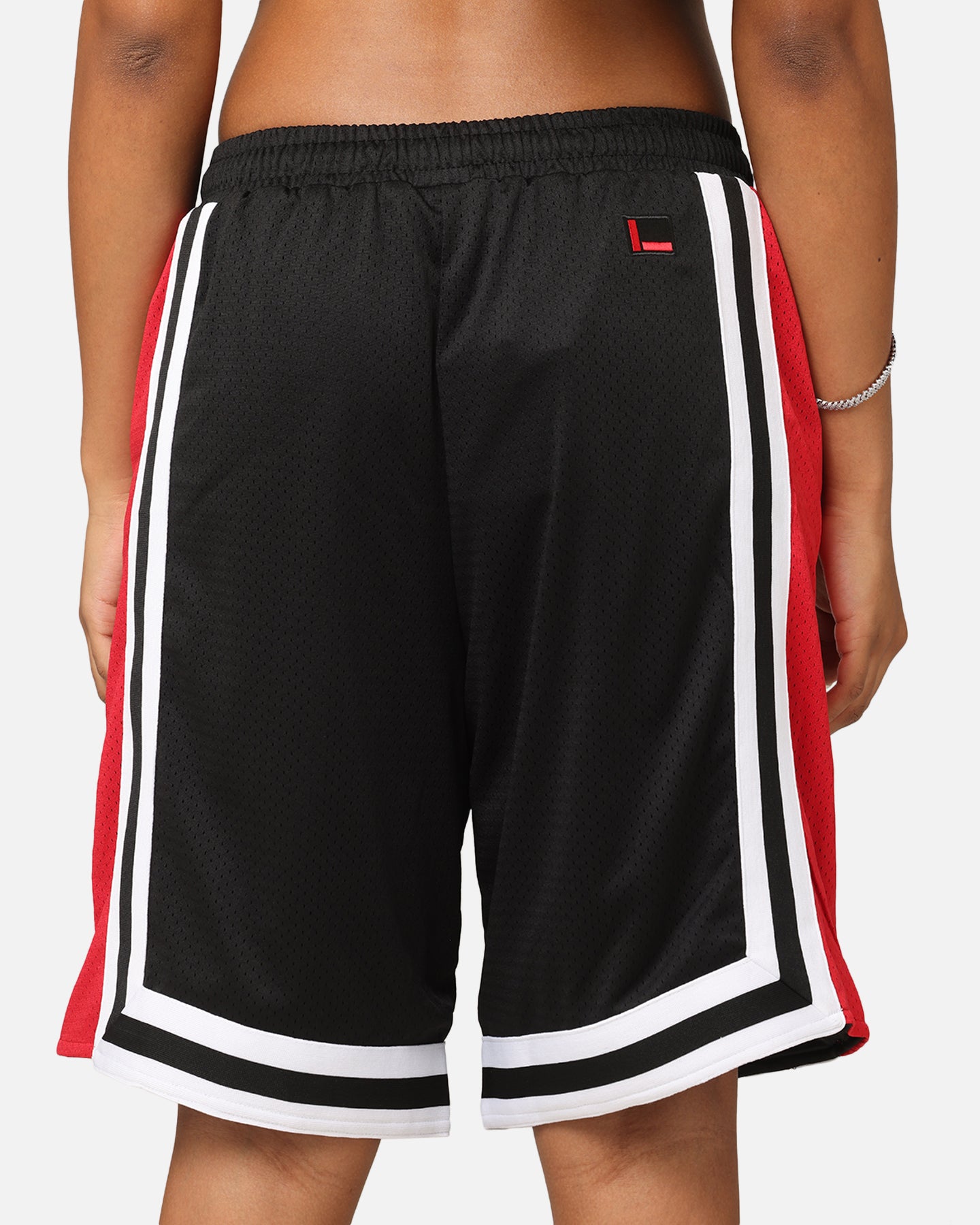 {product_title} - {shop_name}