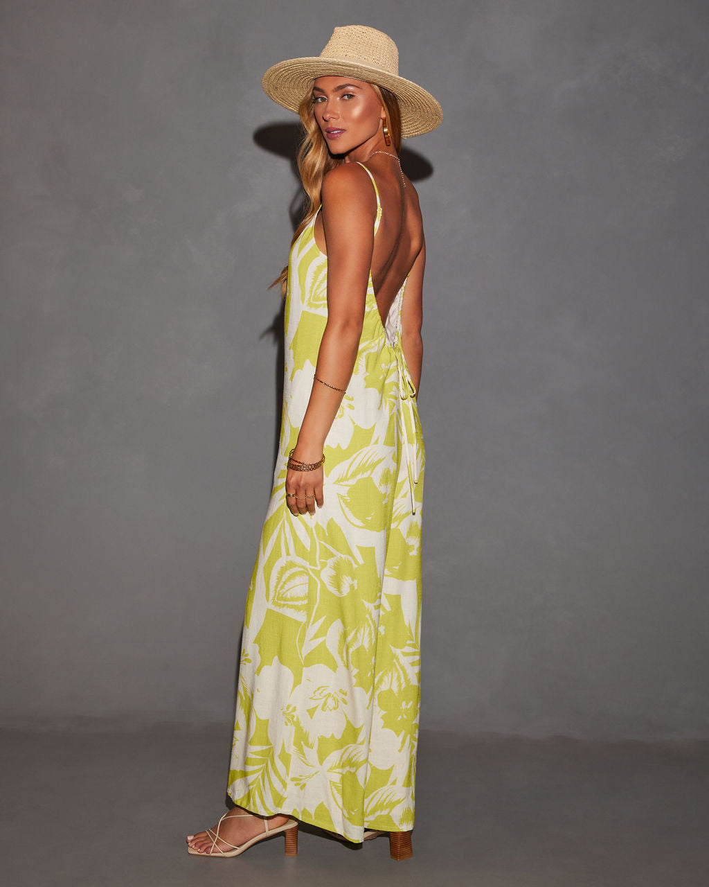 {product_title} - {shop_name}