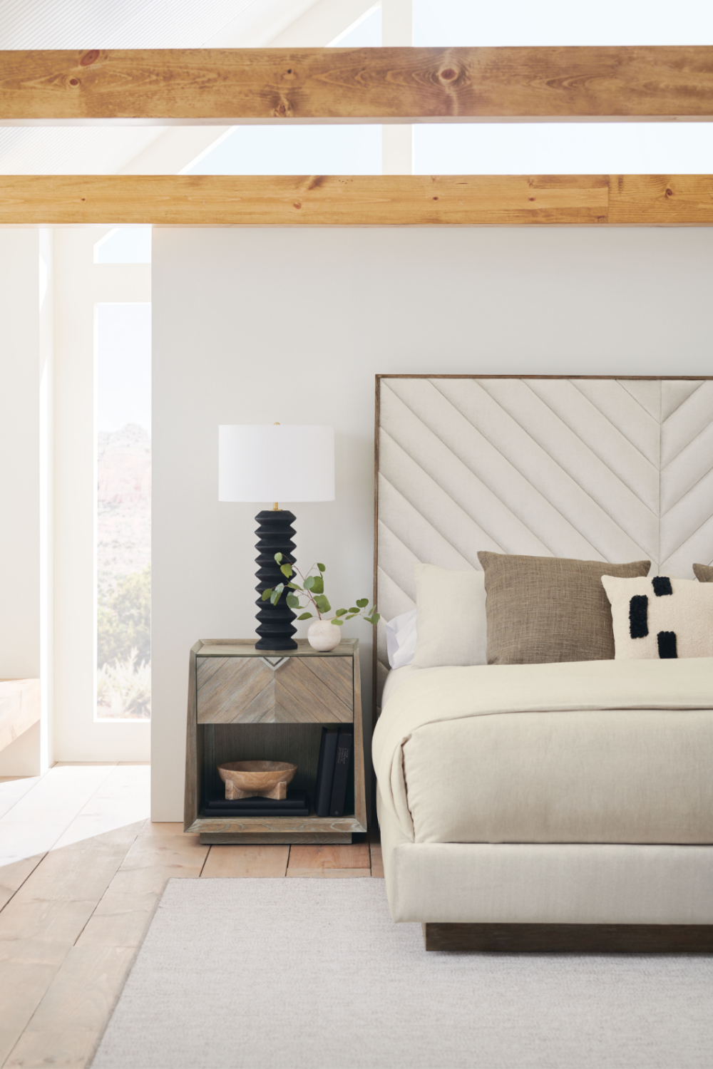 Ash Driftwood Rustic Nightstand | Caracole Earthly Delight、mySite、neckold