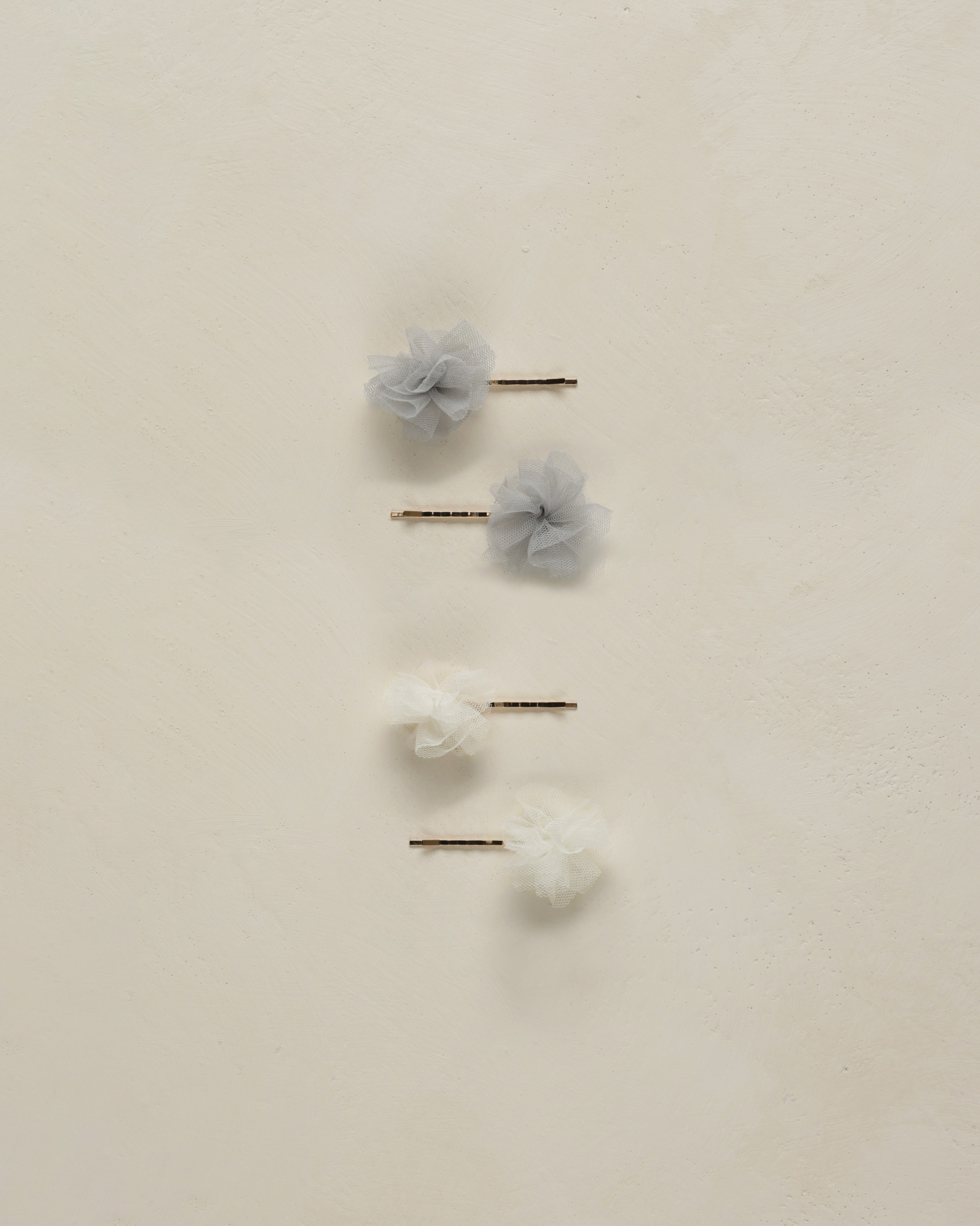  Pom Pom Pins || Ivory, Powder blue、mySite、layawaytickets