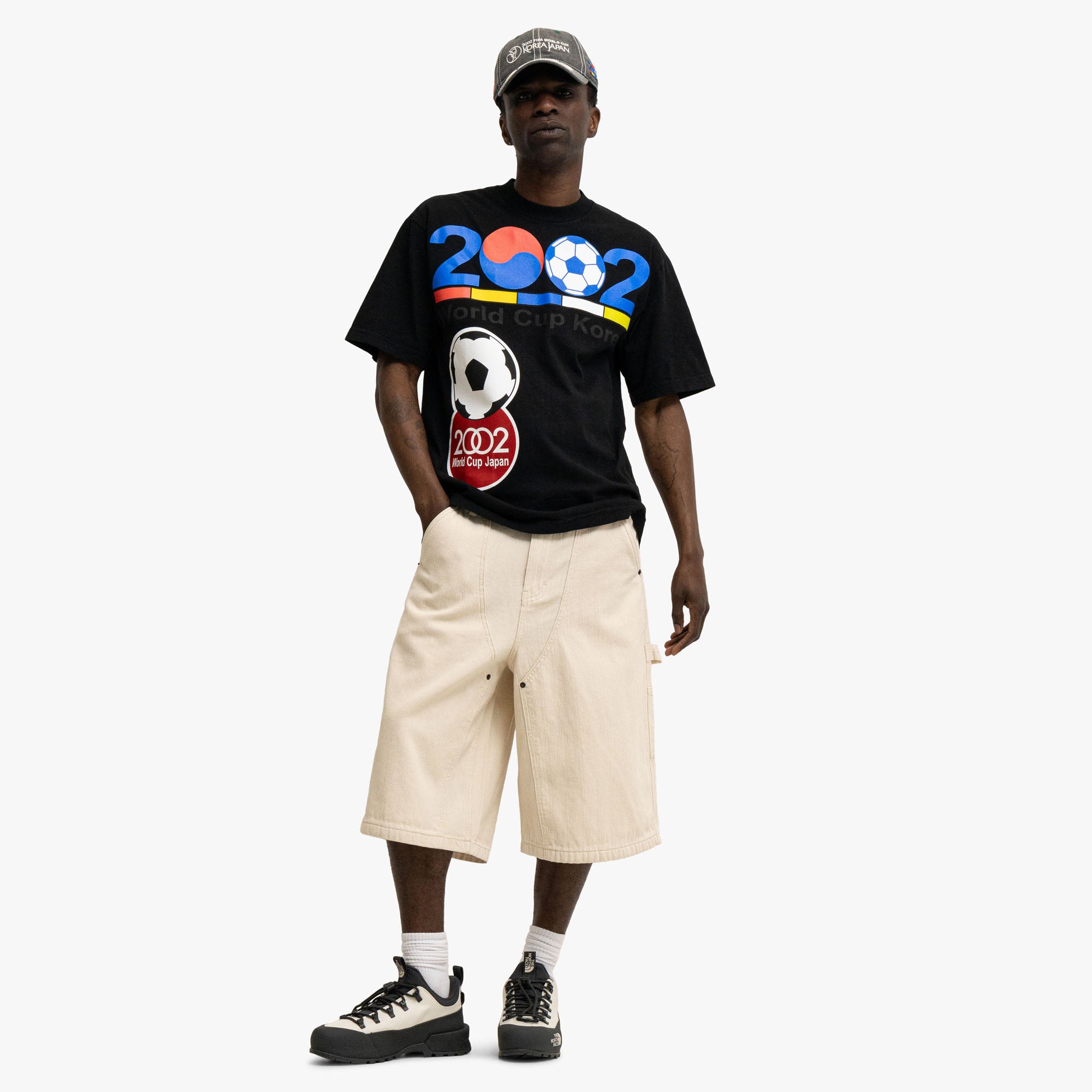  b.Eautiful 2002 T-Shirt Black、mySite、merchandisen