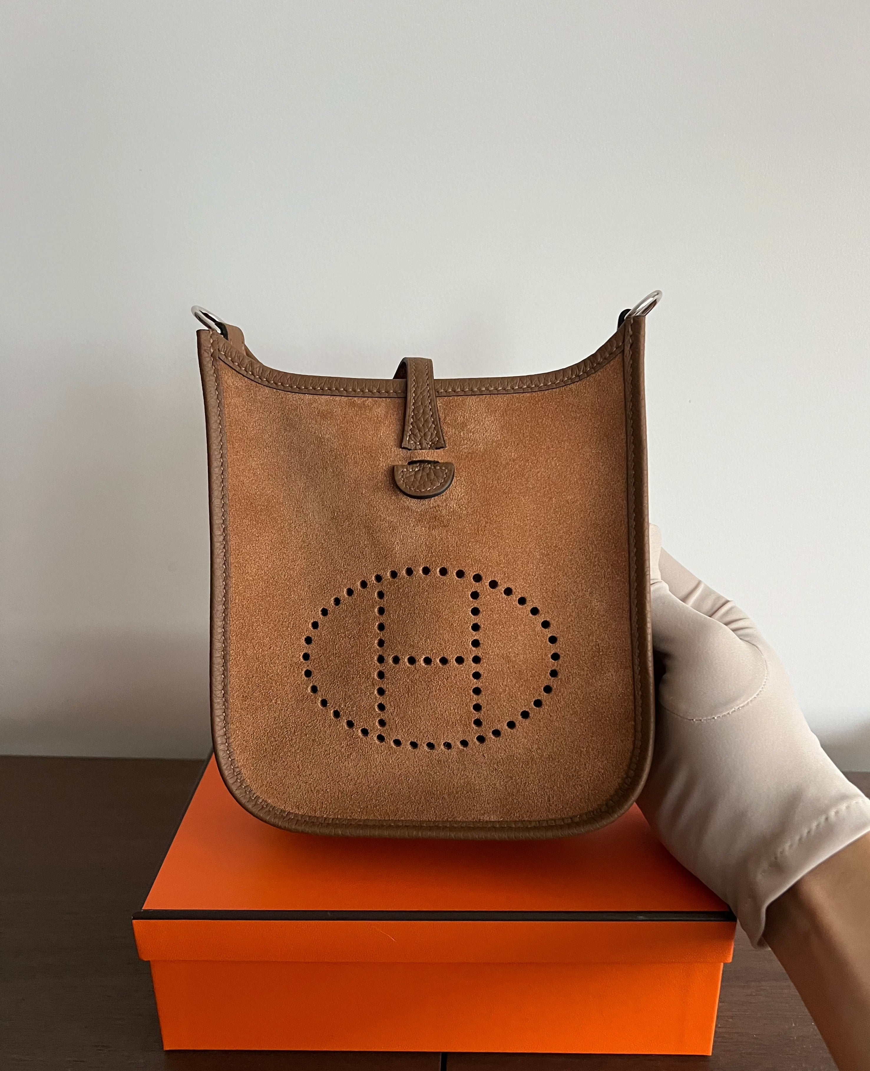 Hermès Mini Evelyne 16 Grizzy Clemence Chamois Alezan Gold PHW、mySite、garminoutage.com