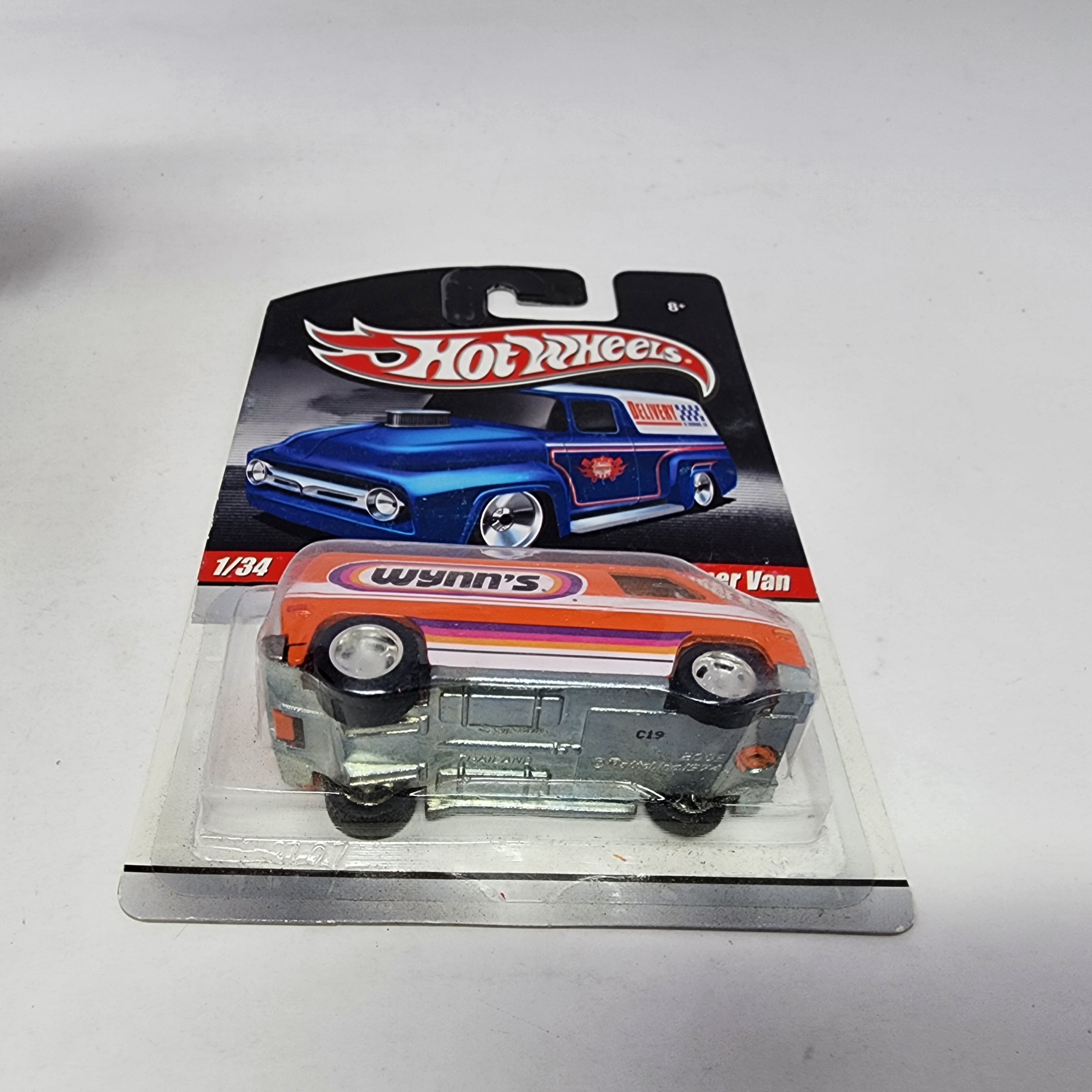 Super Van Wynnn's * Orange * Hot Wheels Garage Delivery、mySite、hgirdovlk