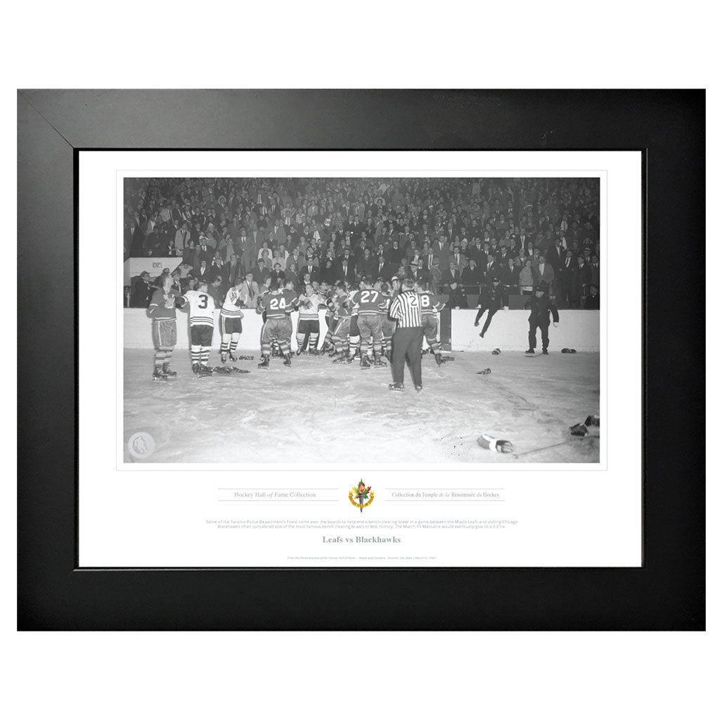 Toronto Maple Leafs Memorabilia - Hockey Brawl Black & White Classic - 12 x 16 Frame