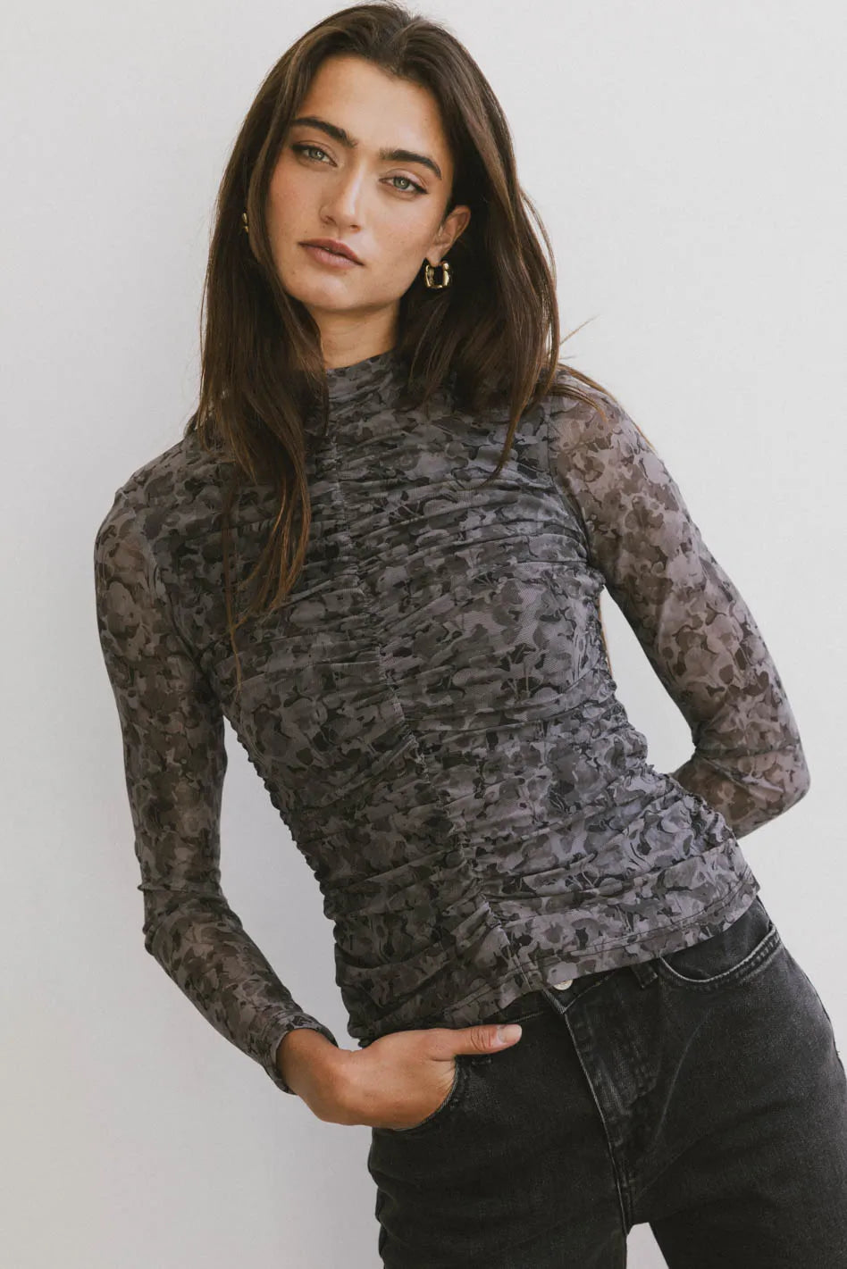 {product_title} - {shop_name}