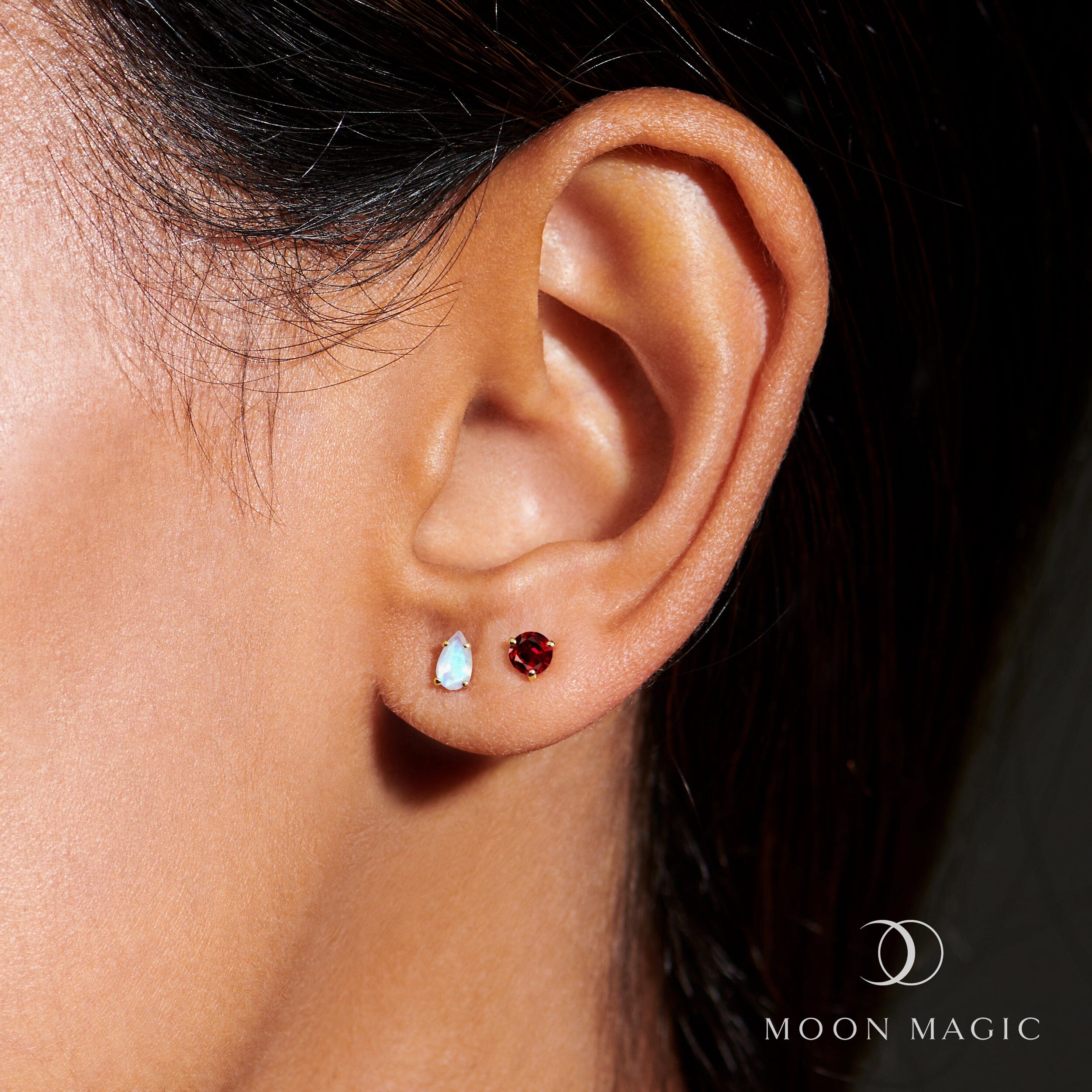 Garnet Moonstone Petite Round & Teardrop Studs、mySite、hinf8tx79