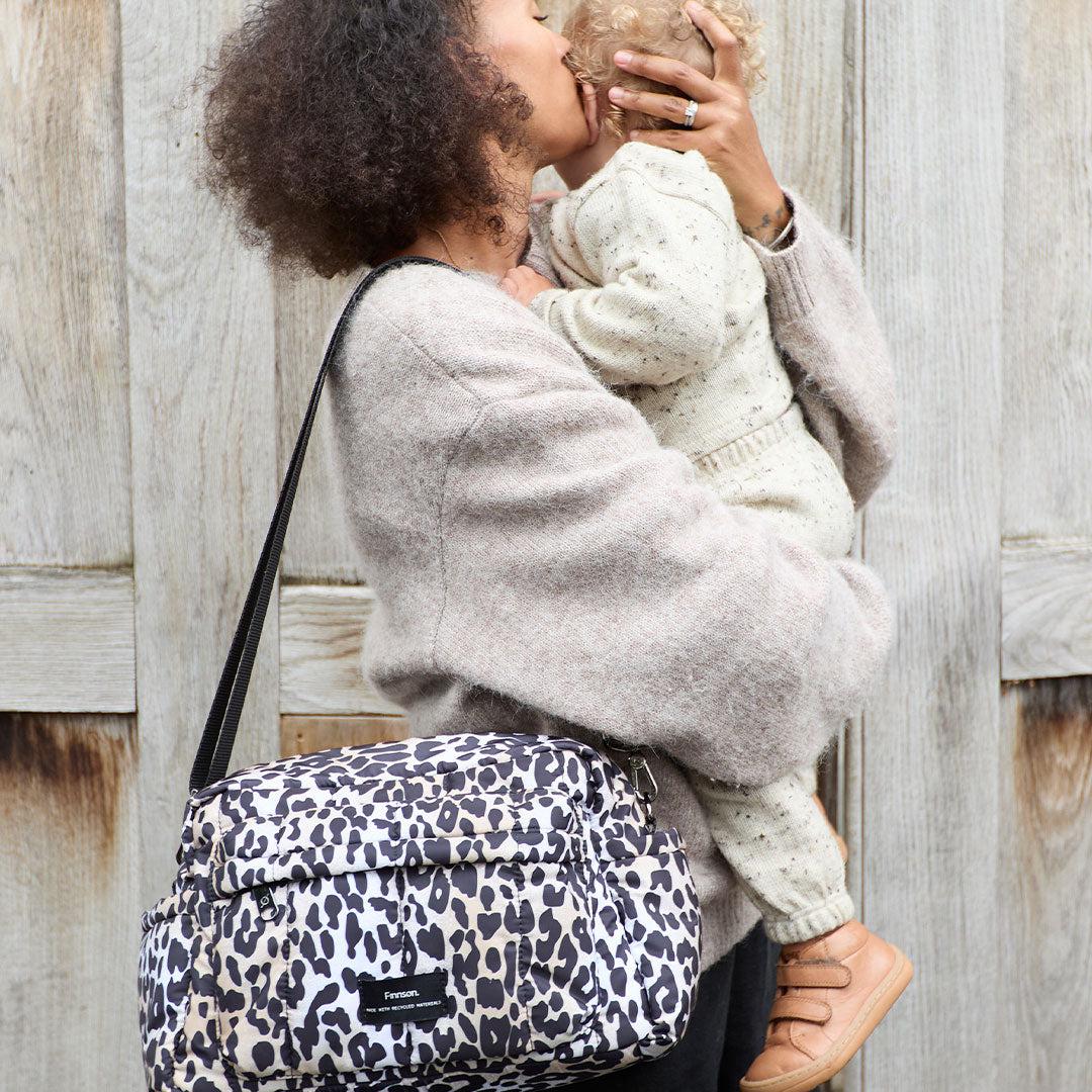  Finnson Freya Eco Compact Changing Bag + Oversized Stroller Organiser - Leopard、mySite、merchandisen