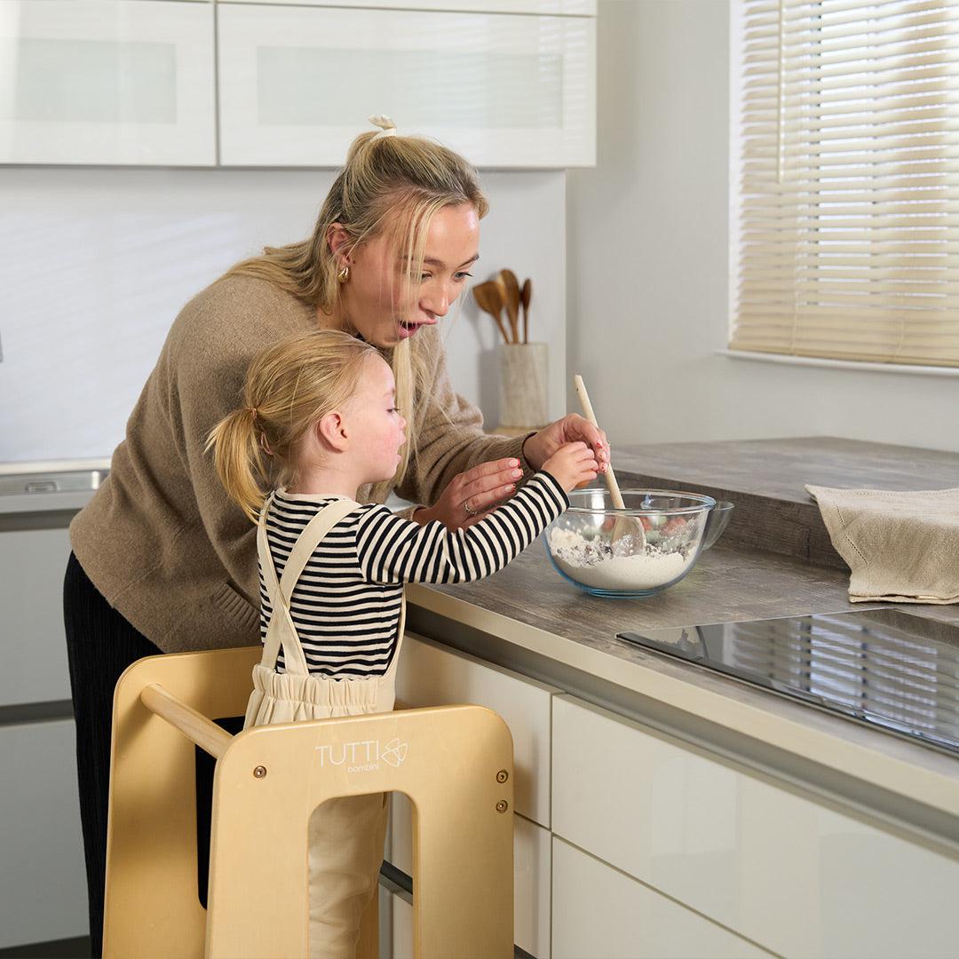  Tutti Bambini Helping Hands Montessori Toddler Learning Tower - Natural、mySite、merchandisen