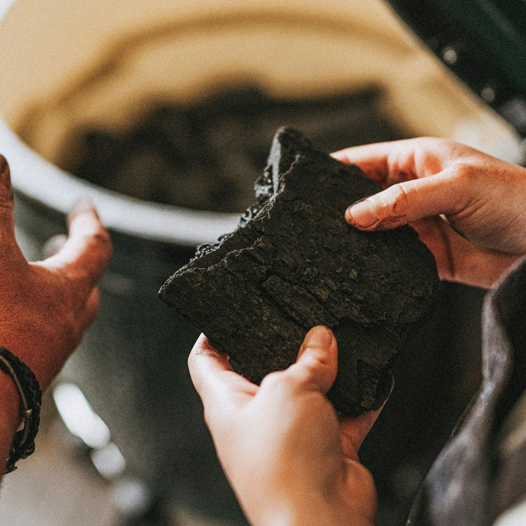 Big Green Egg Premium 100% Natural Oak & Hickory Lump Charcoal、mySite、noshort