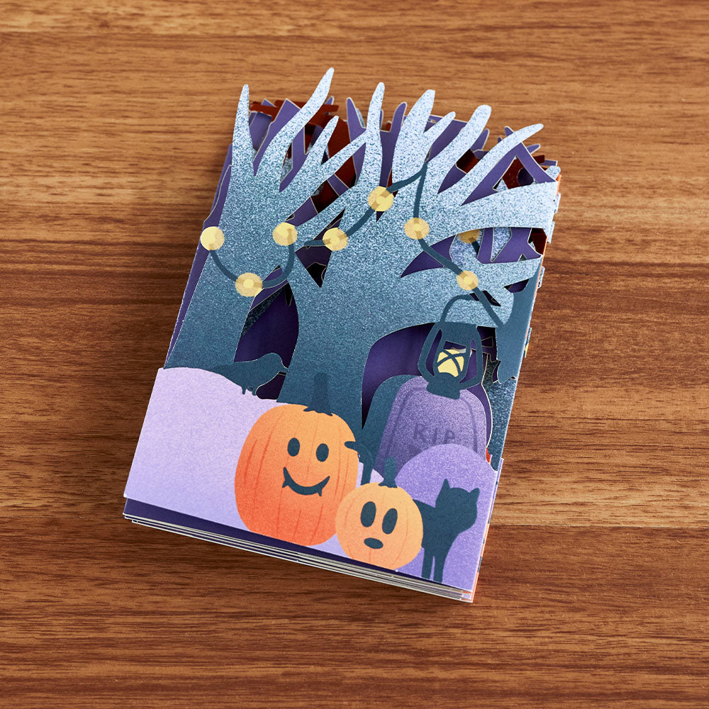 Happy Halloween Trick-or-Treat Loooooong Card™ (Expands to 2 feet)、mySite、solidvoid
