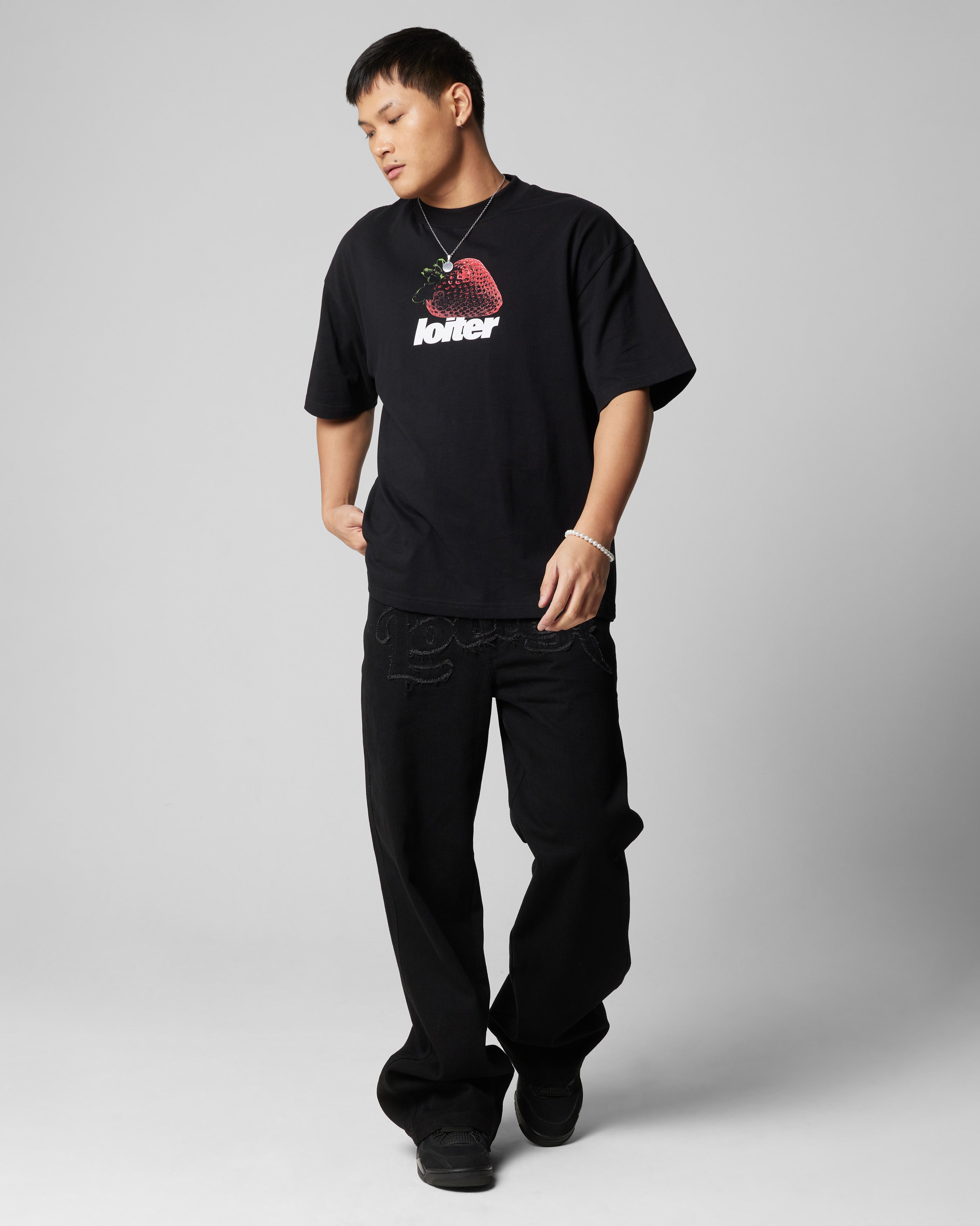 Loiter Strawberry T-Shirt Black、mySite、zt4zffjzw
