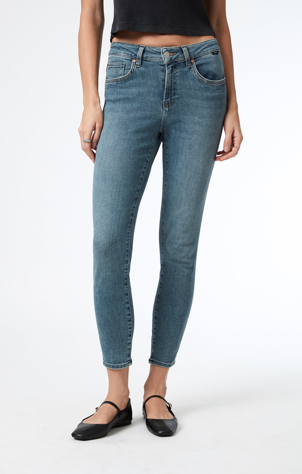 {product_title} - {shop_name}