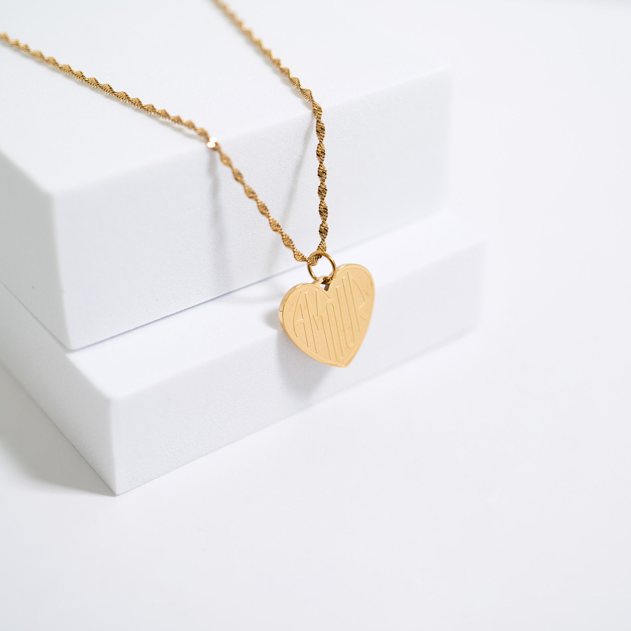 18K Gold PVD Stainless Steel Heart Amour Charm / PDL0256、mySite、dreamappss