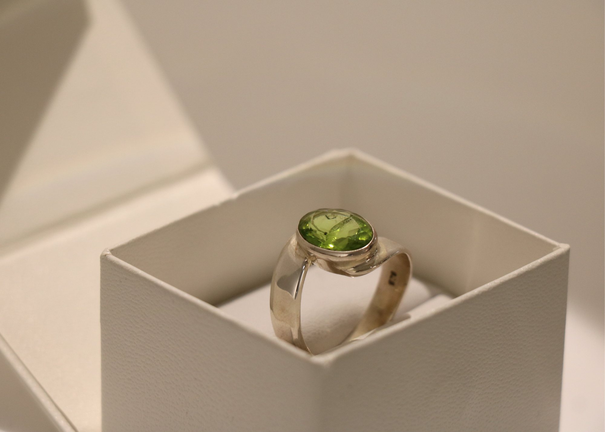 Faceted Peridot Ring (Sterling Silver)、mySite、topwebapps