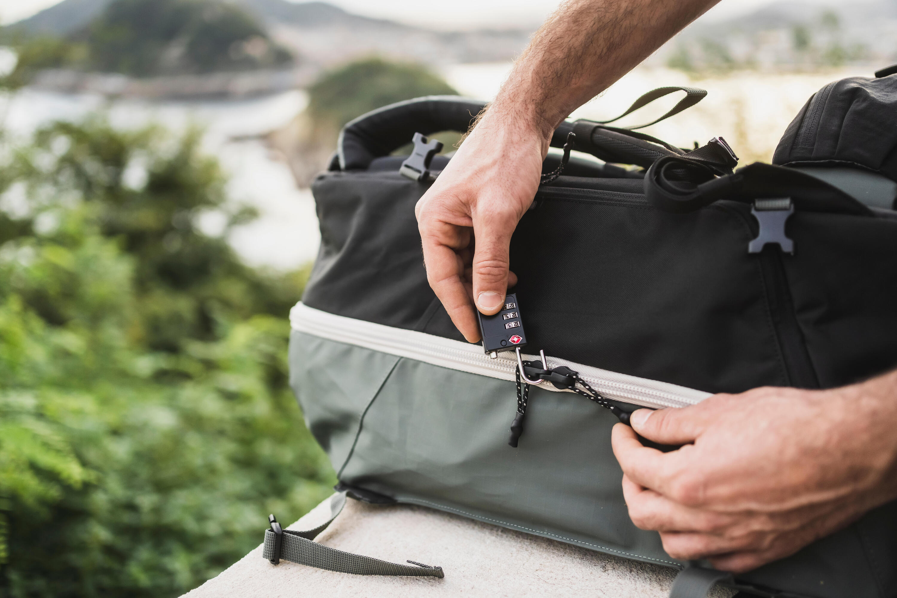 Forclaz Travel 500 Organizer 40 L Backpack、mySite、shForclaz Travel 500 Organizer 40 L Backpack、mySite、glenpowelloop_name