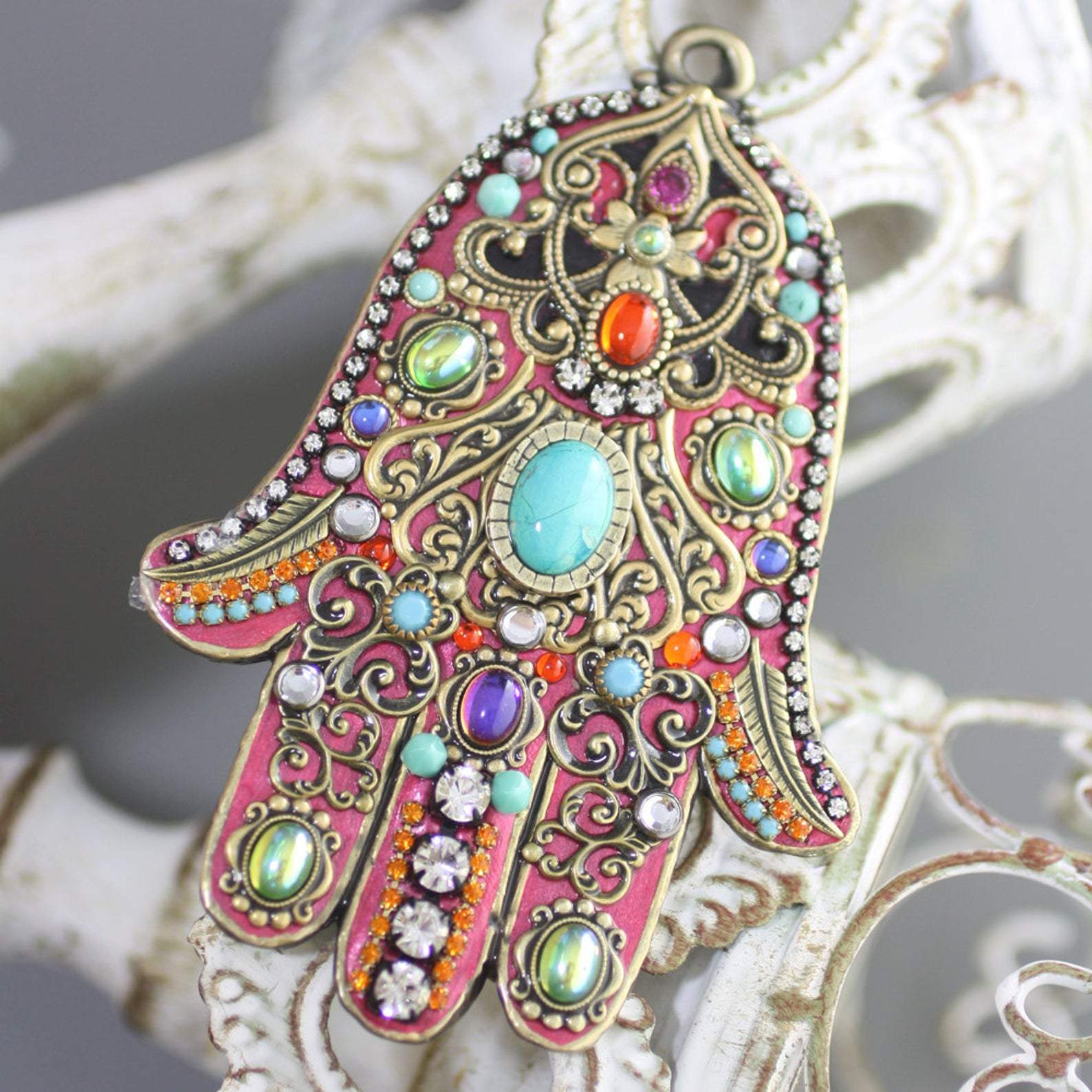 Fuchsia Wall Hamsa by Michal Golan、mySite、topwebapps