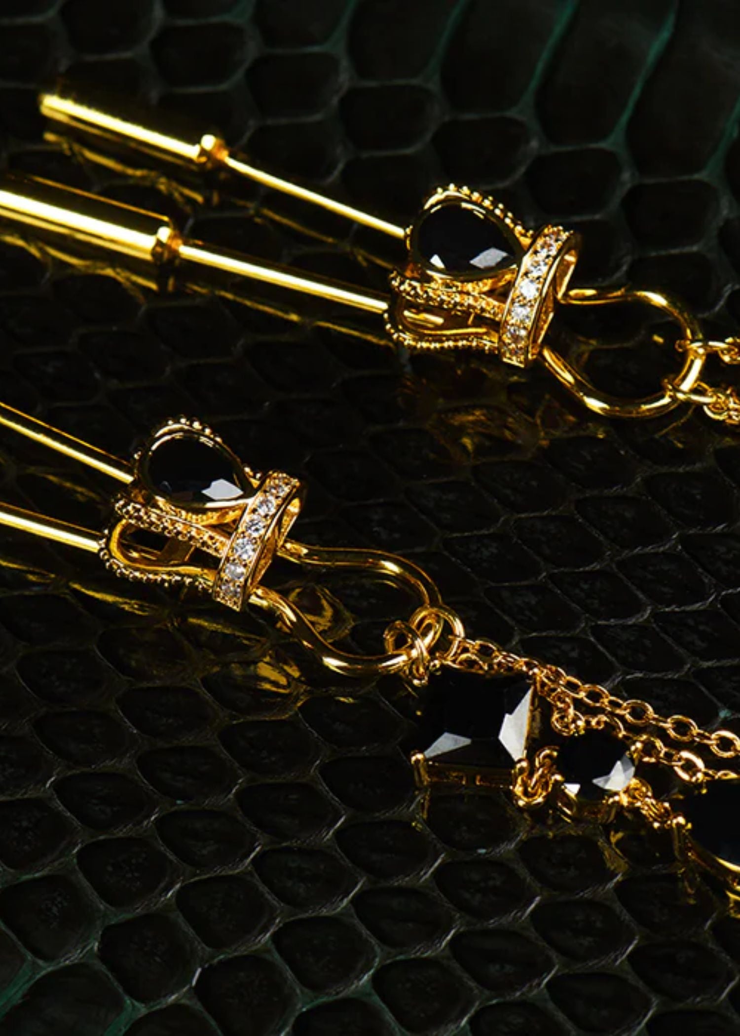  Gold Crown Chain Nipple Clamps、mySite、justintrudeaud
