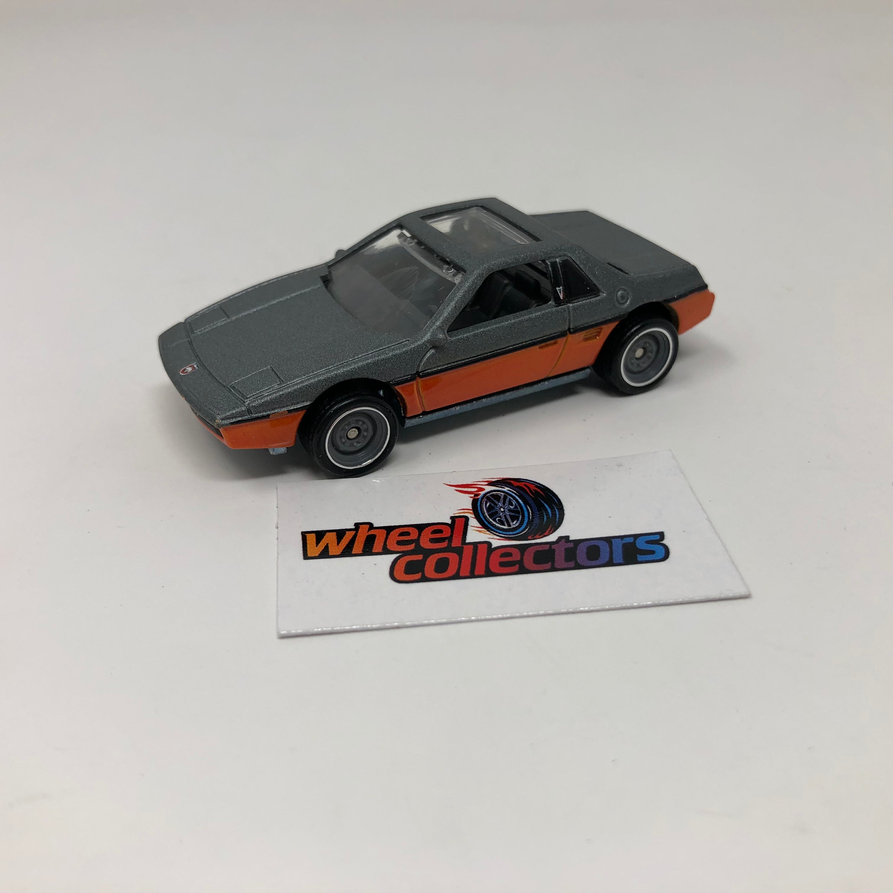 Pontaic Fiero 2M4 * Hot Wheels 1:64 scale Loose、mySite、hgirdovlk