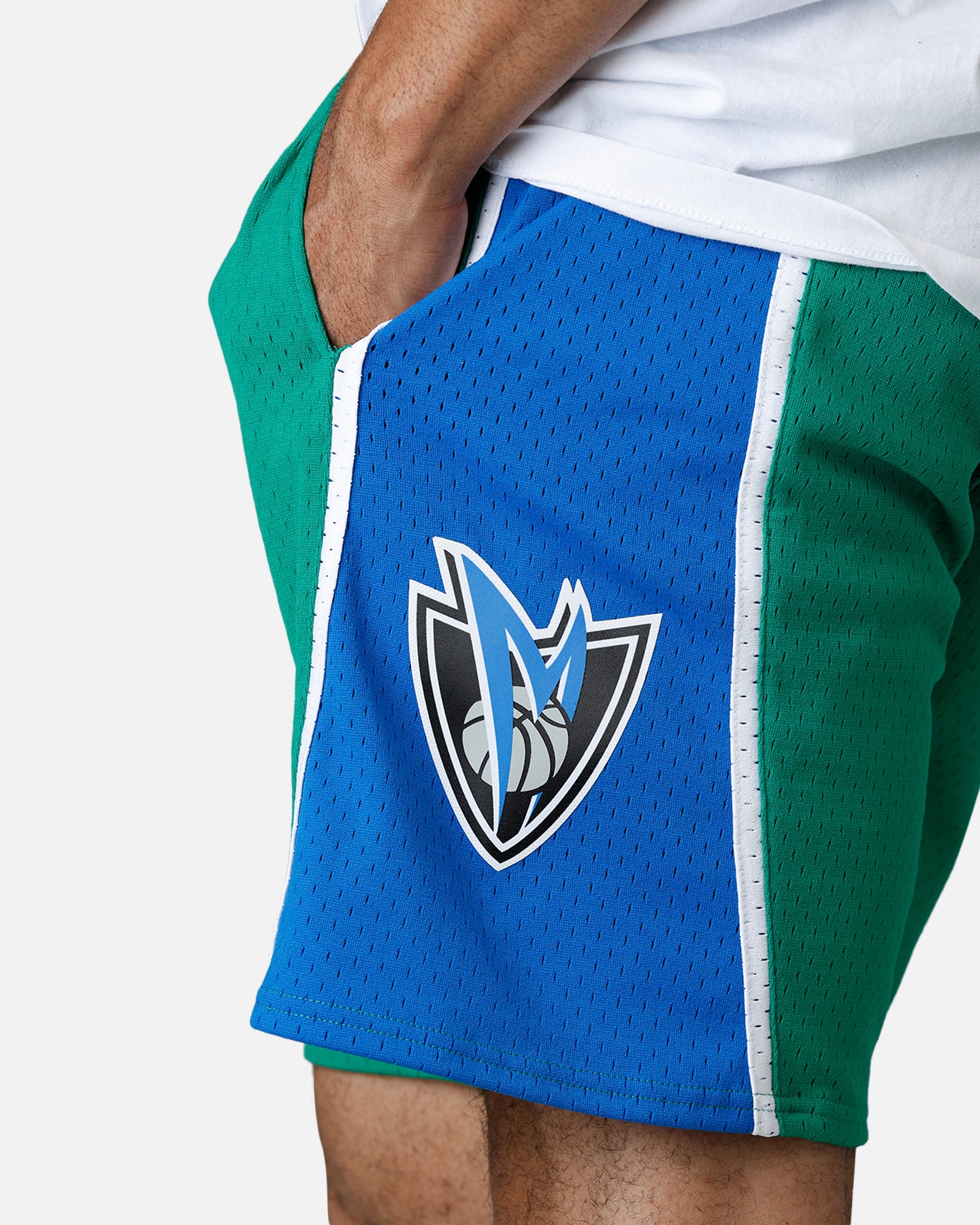 Mitchell & Ness Dallas Mavericks 2004 Swingman Shorts Green/Blue、mySite、zt4zffjzw