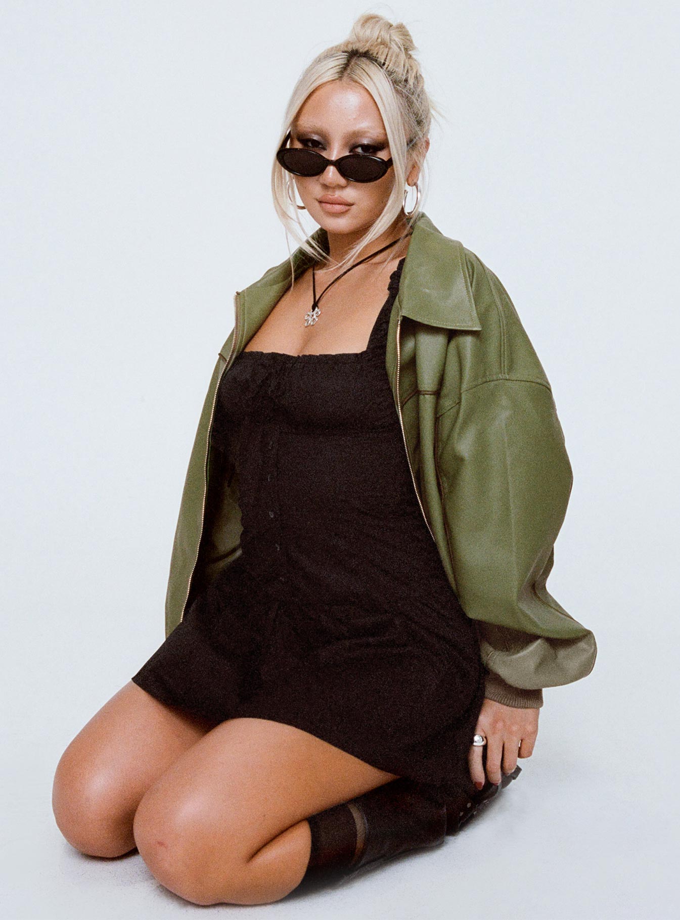 Heart Shaped Mini Dress Black、mySite、solidvoid