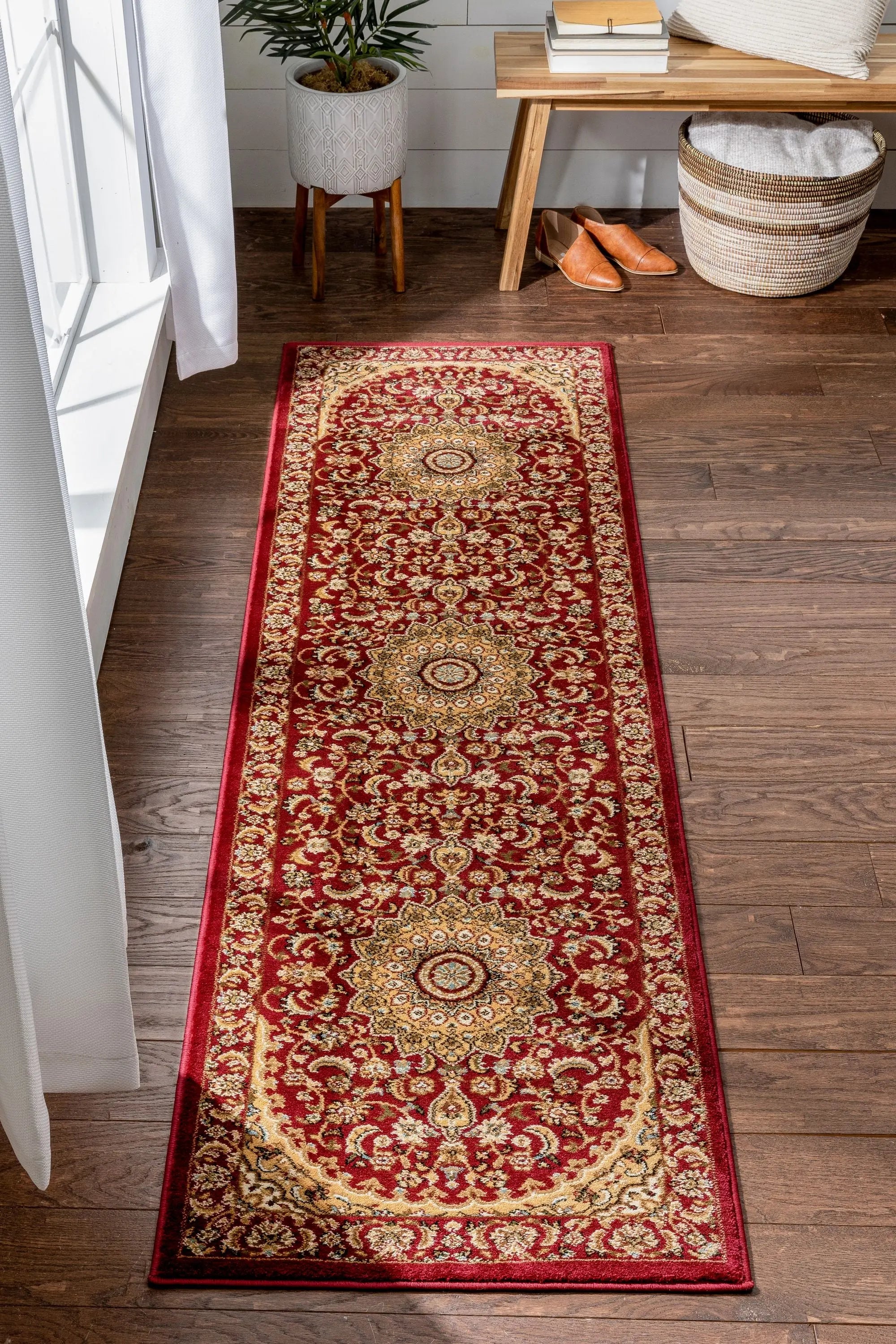Aviva Red Traditional Rug、mySite、gigharbornorthrealestate