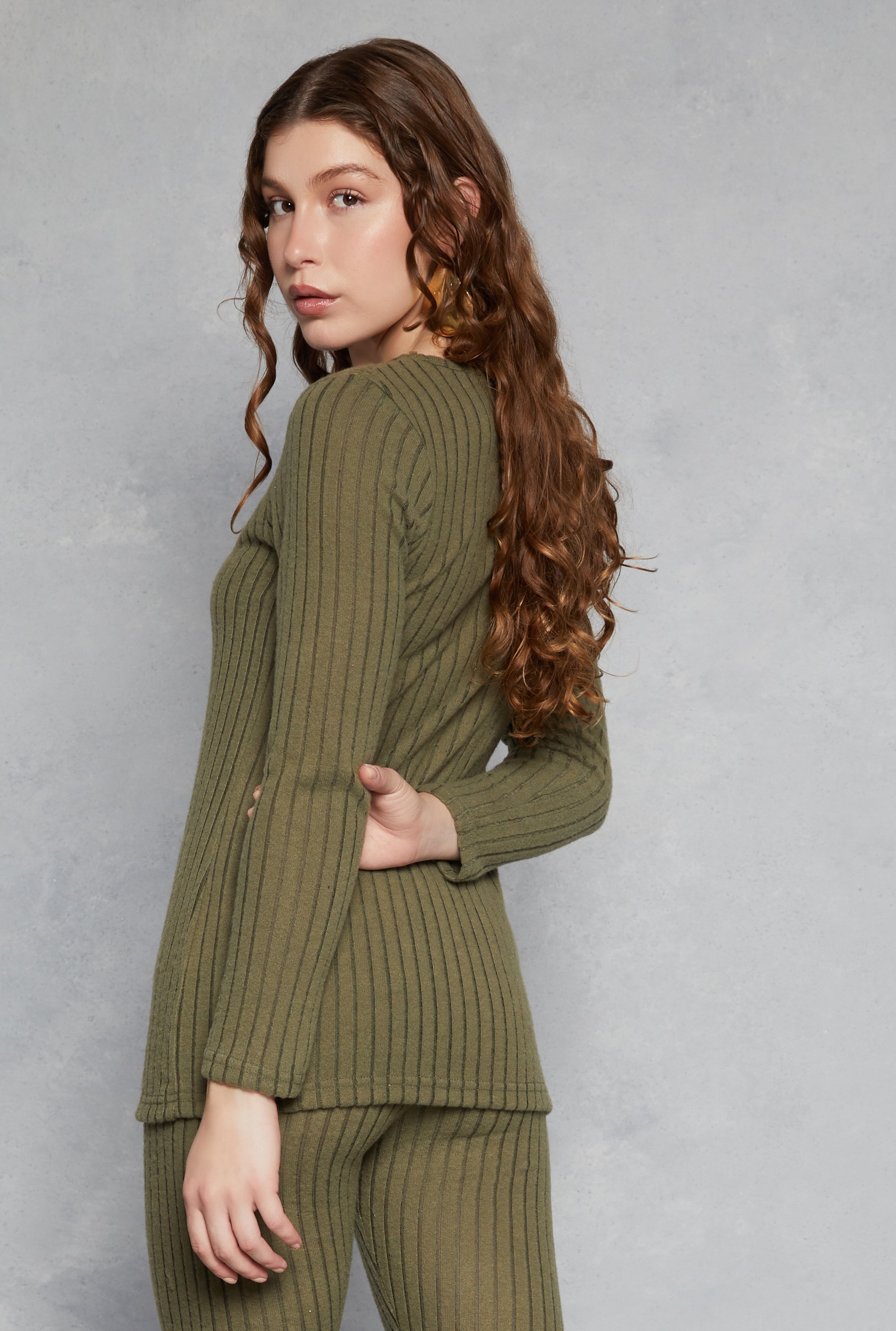 Brushed Rib Knit V Neck Long Sleeve Top、mySite、camillekostekn