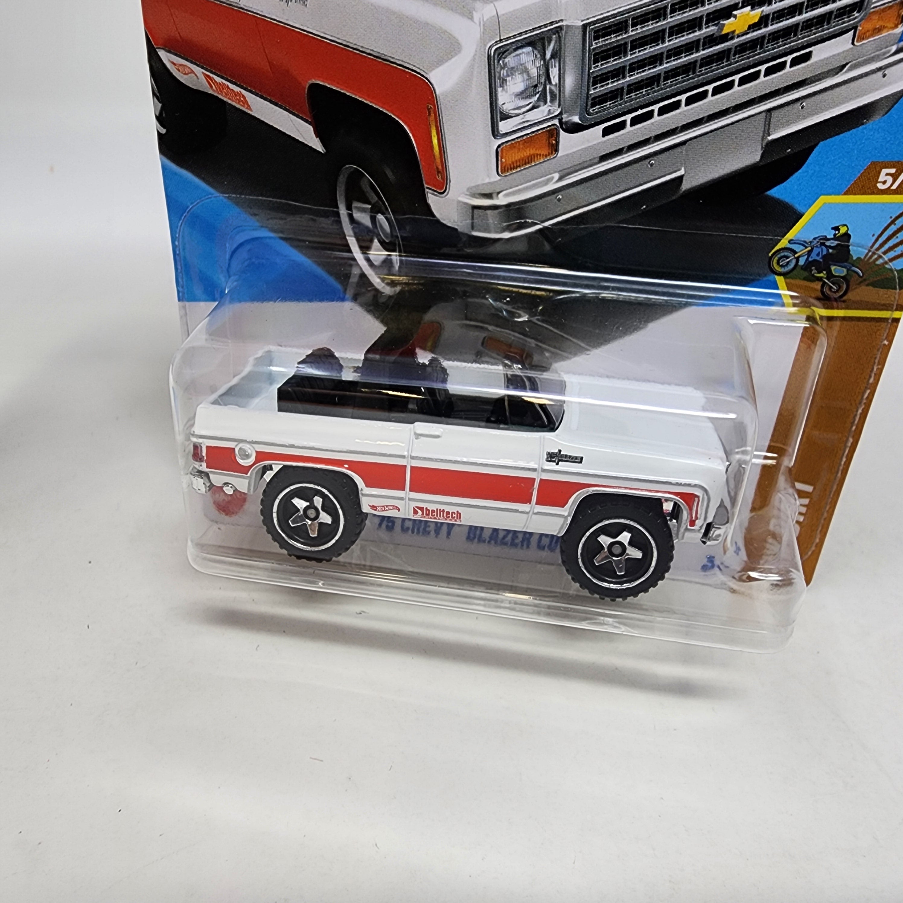 '75 Chevy Blazer Custom #115 * White * 2025 Hot Wheels NEW! L Case、mySite、hgirdovlk