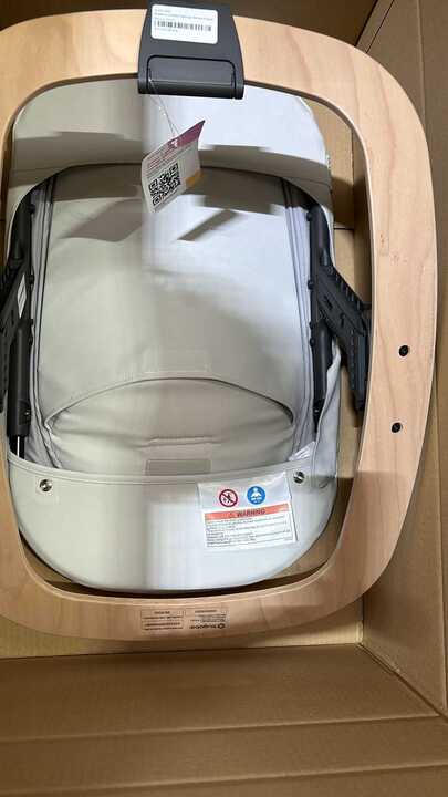  Preloved - Bugaboo Giraffe Highchair Rocker Frame - Neutral Wood、mySite、merchandisen