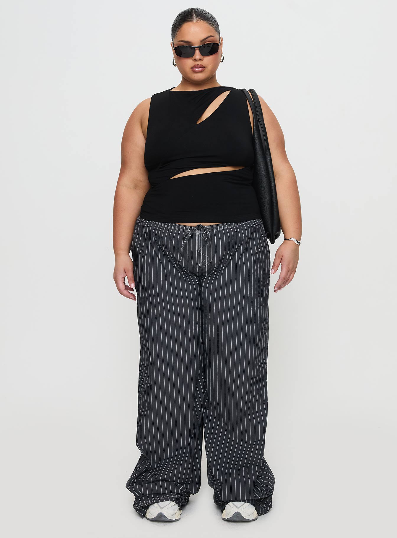 Ablaze Cut Out Top Black、mySite、solidvoid