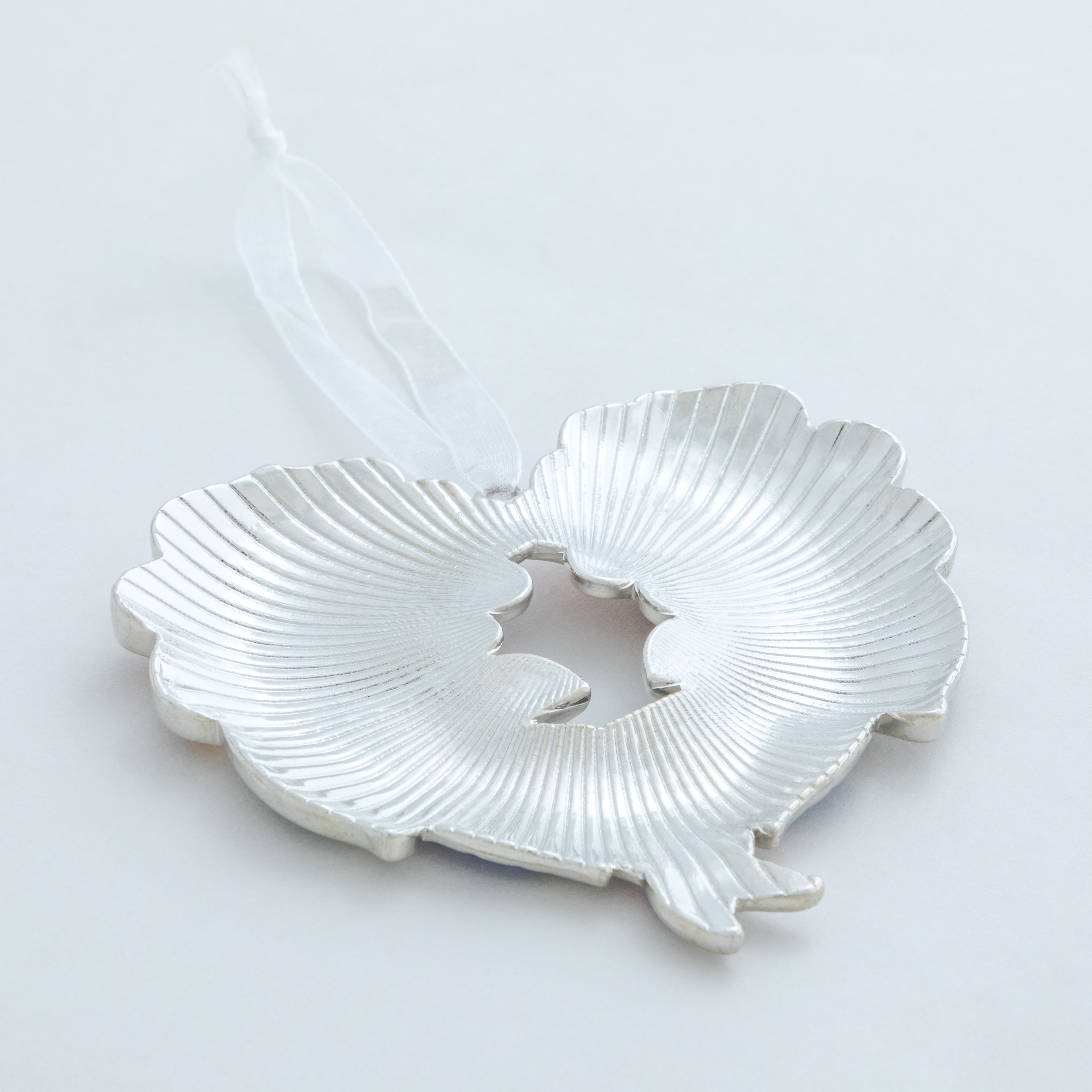 Rainbows & Paws Ornament、mySite、camillekostekn