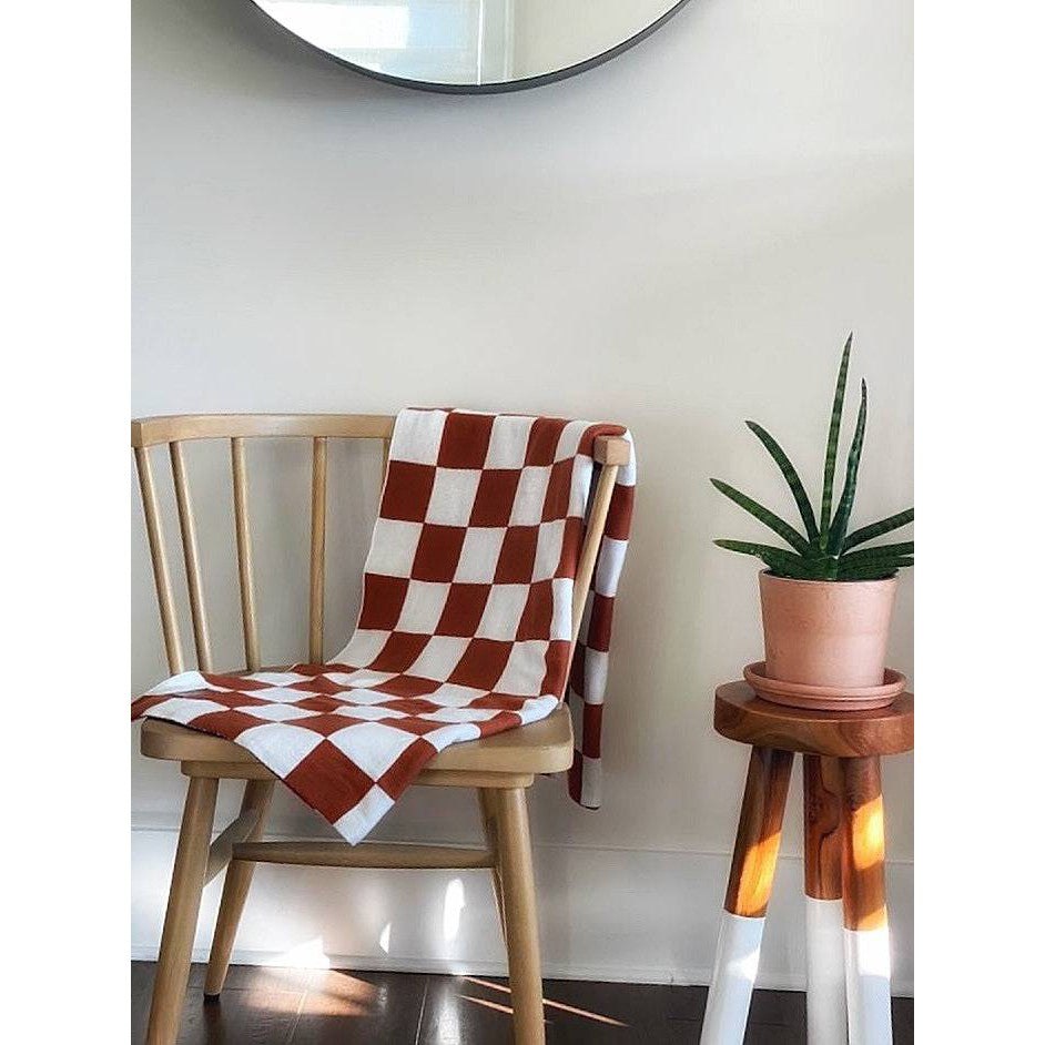 Monochrome Checkered Rust and White Throw Blanket、mySite、gigharbornorthrealestate