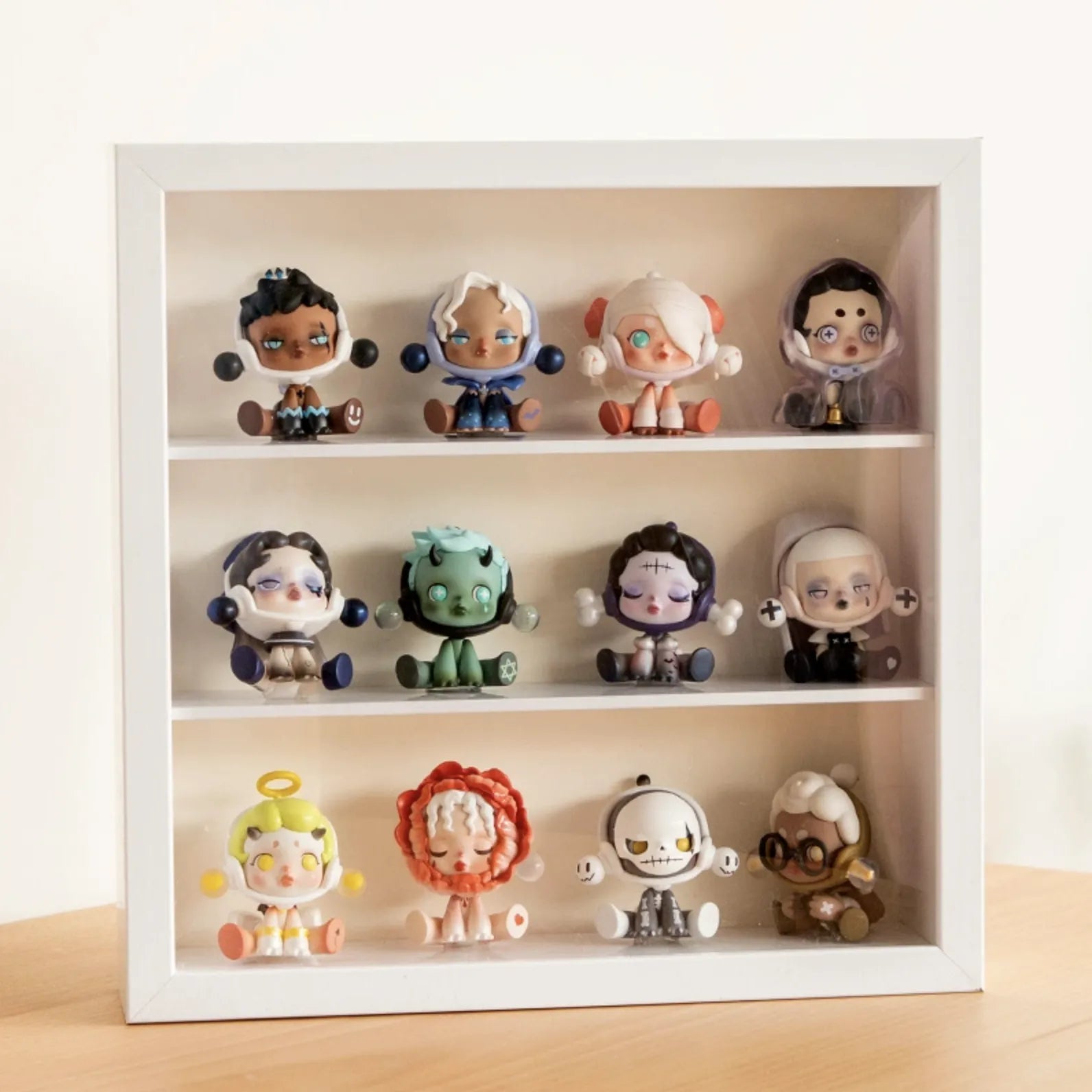  Wood and Glass Display Case for Collectibles (No Figures Included)、mySite、greenlandpopulation