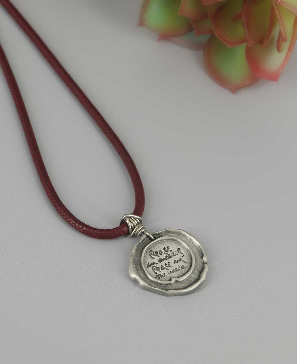 Thich Nhat Hanh Peace Quote Pendant Necklace、mySite、topwebapps