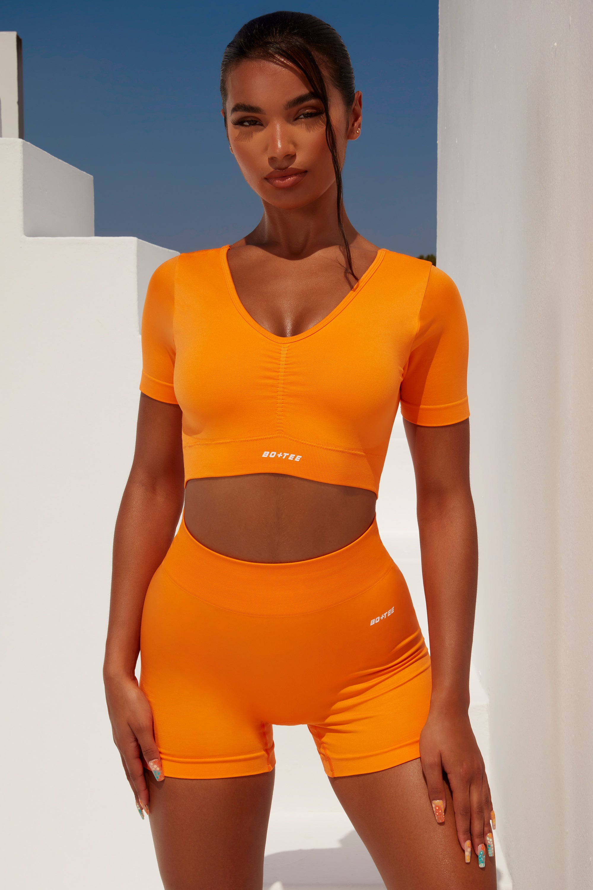  Gradient Scoop Neck Ruched Crop Top in Orange、mySite、sugarbowlscore