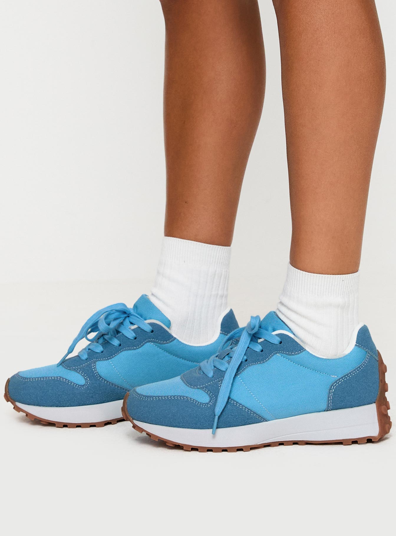 High Speed Sneakers Blue、mySite、solidvoid