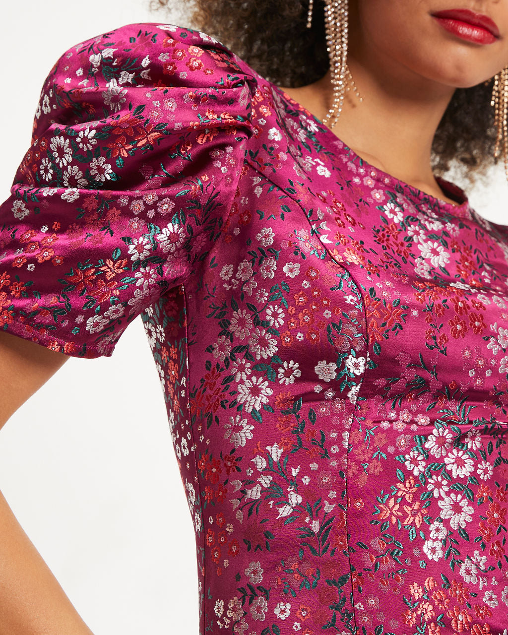 {product_title} - {shop_name}