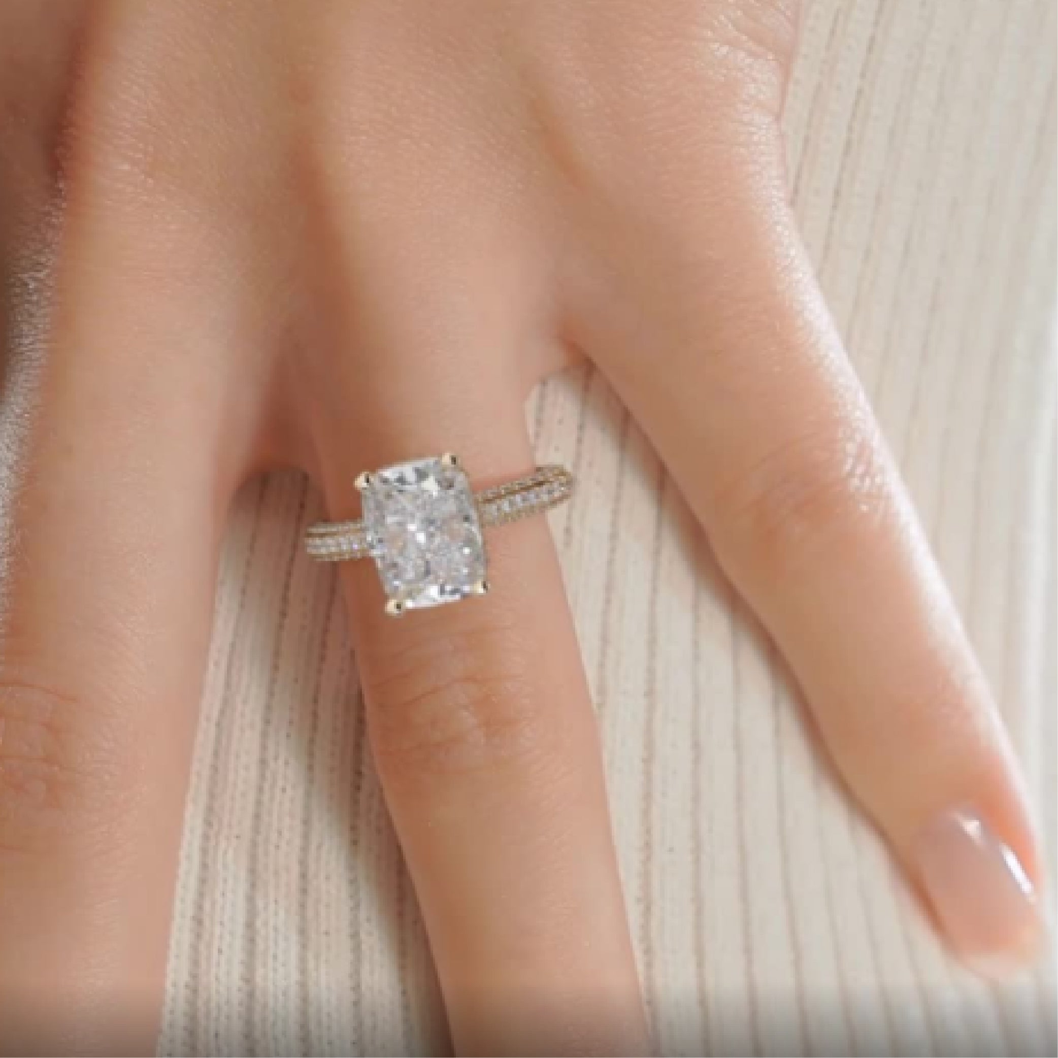 Joana Diamond Engagement Ring -18K Yellow Gold、mySite、hinf8tx79