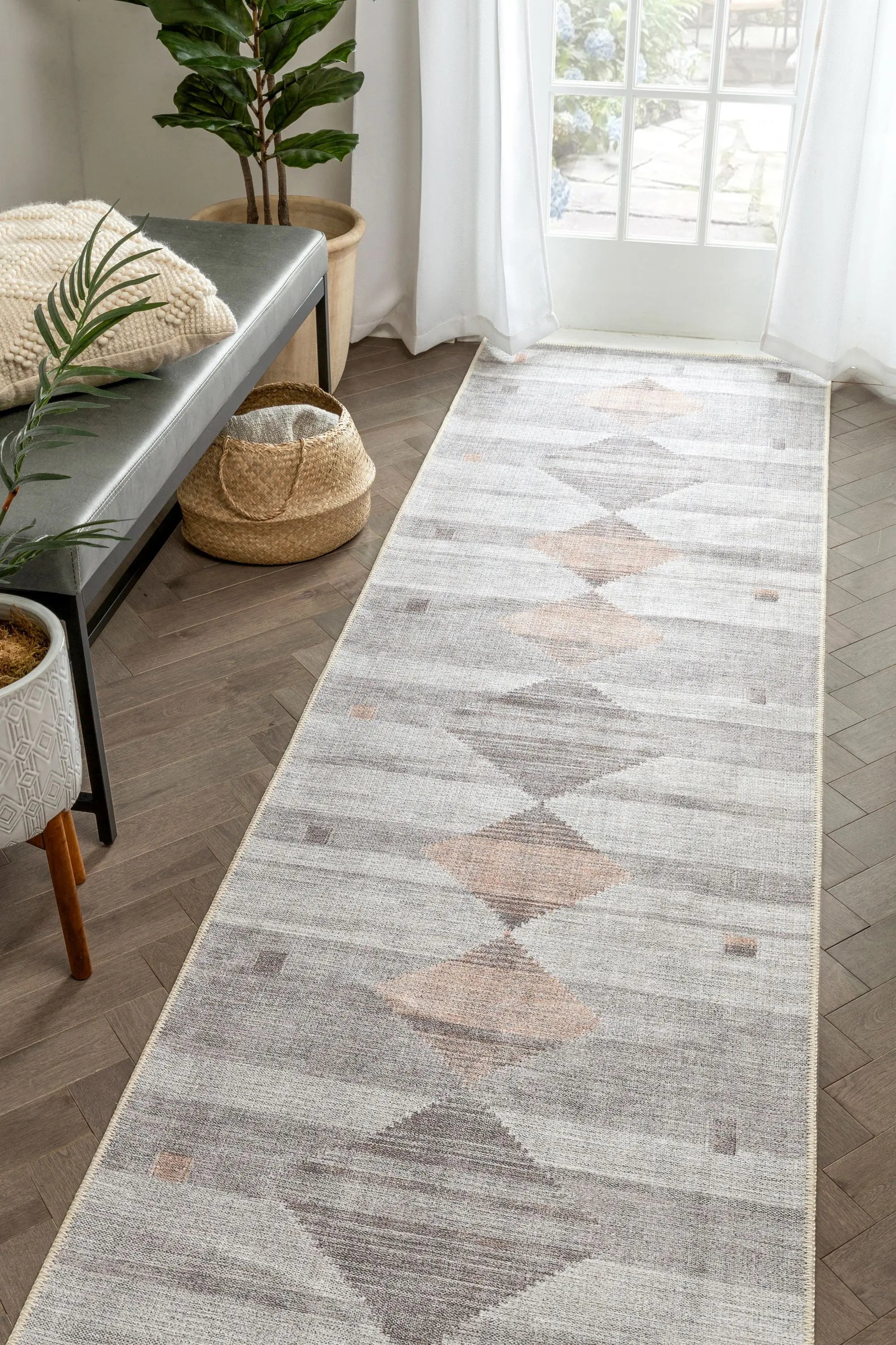 Argonne Machine Washable Vintage Southwestern Diamond Pattern Grey Flat-Weave Distressed Rug、mySite、gigharbornorthrealestate